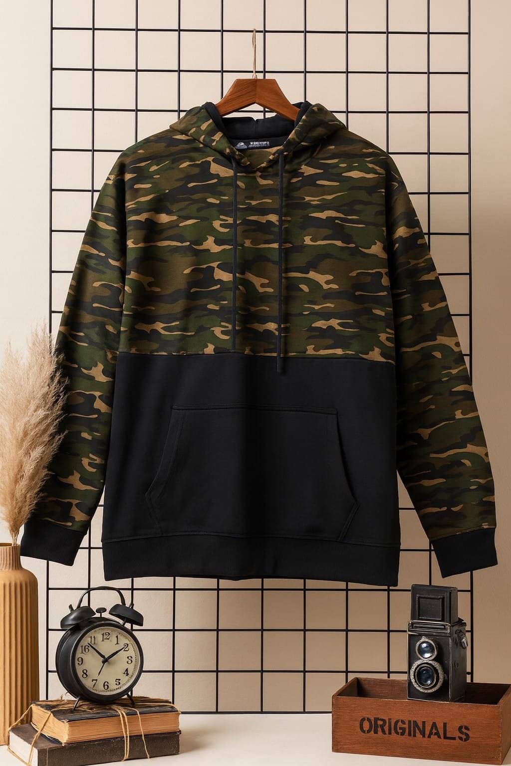 AUSTIVO Fleece Hooded Men's Sweatshirt - Green ( Pack of 1 ) AUSTIVO Fleece Hooded Men's Sweatshirt - Green ( Pack of 1 )