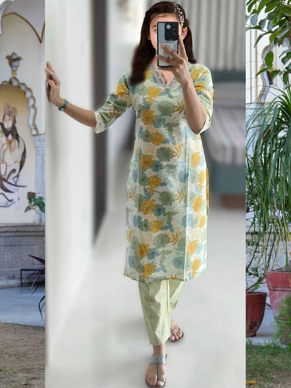     			Bholukart Girls Cotton Blend Kurti with Pants ( Pack of 1 , Yellow )