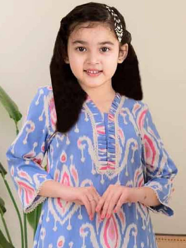     			Bholukart Girls Cotton Blend Kurti with Pants ( Pack of 1 , Sky Blue )