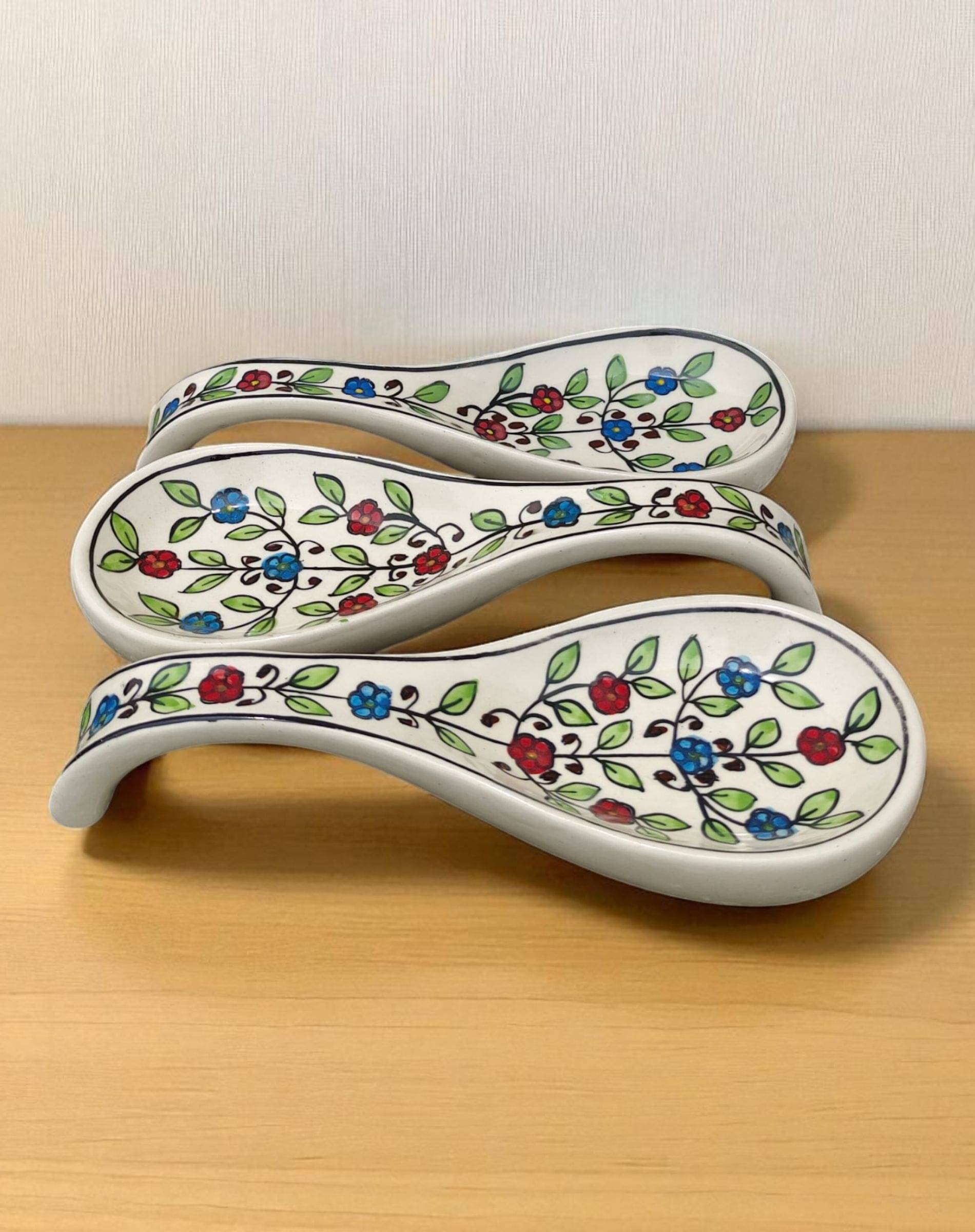     			Malaikah Multi Spoon Rest Ceramic Printed Cutlery Holder Multi Color ( Pack of 3 )