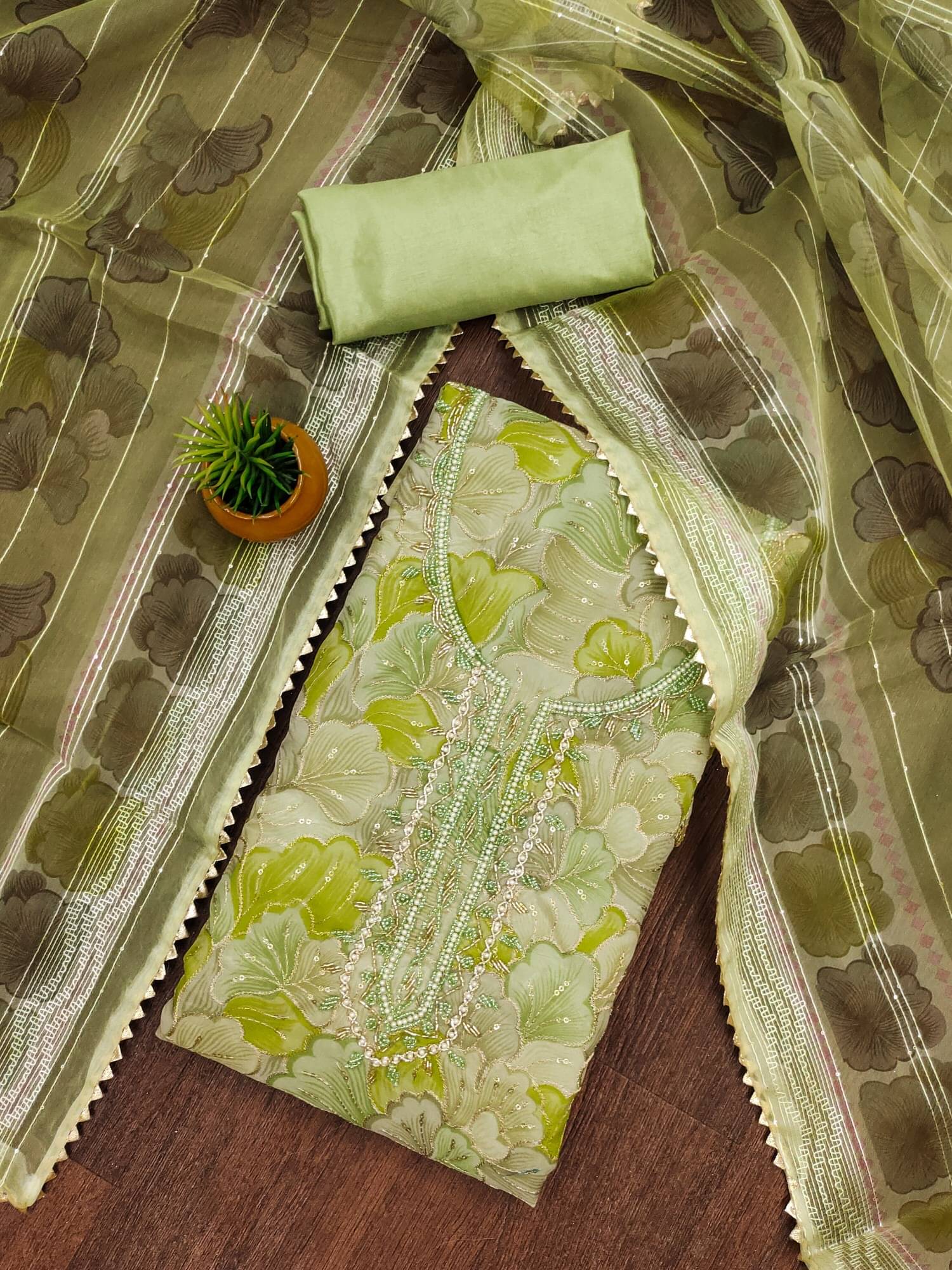 PANZORA Women Organza Unstitched Dress Material ( Green ) PANZORA Women Organza Unstitched Dress Material ( Green )