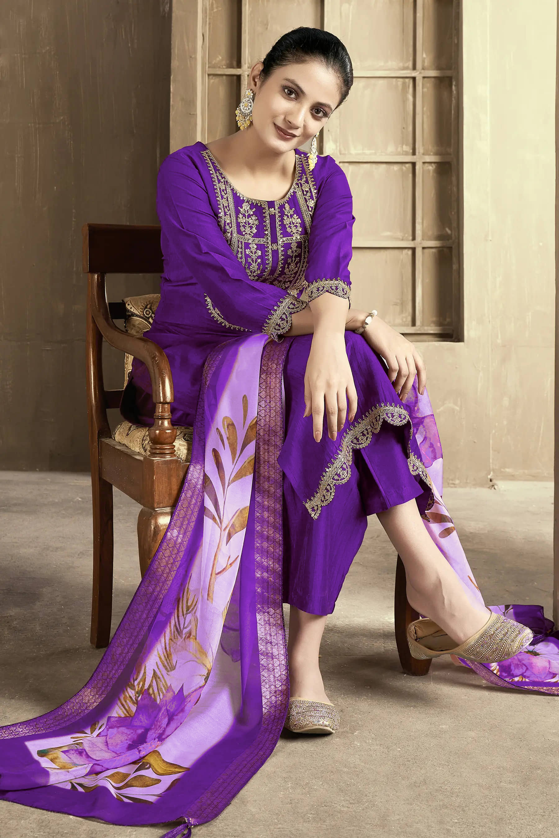 PATDOM Women Rayon Embroidered Straight Kurti With Pants ( Teal )