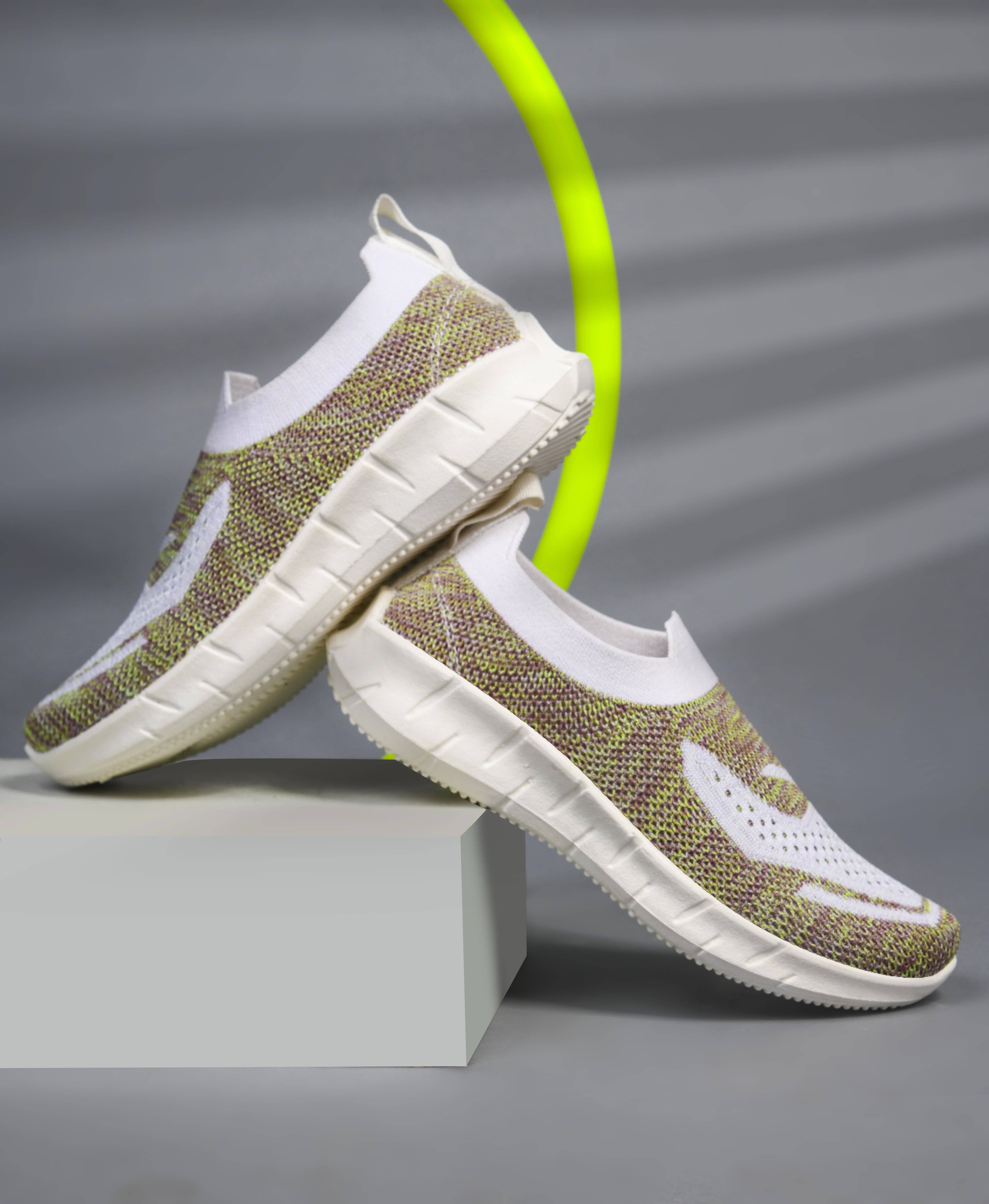     			Pu-PIne - Green Women's Outdoor & Adventure Shoes