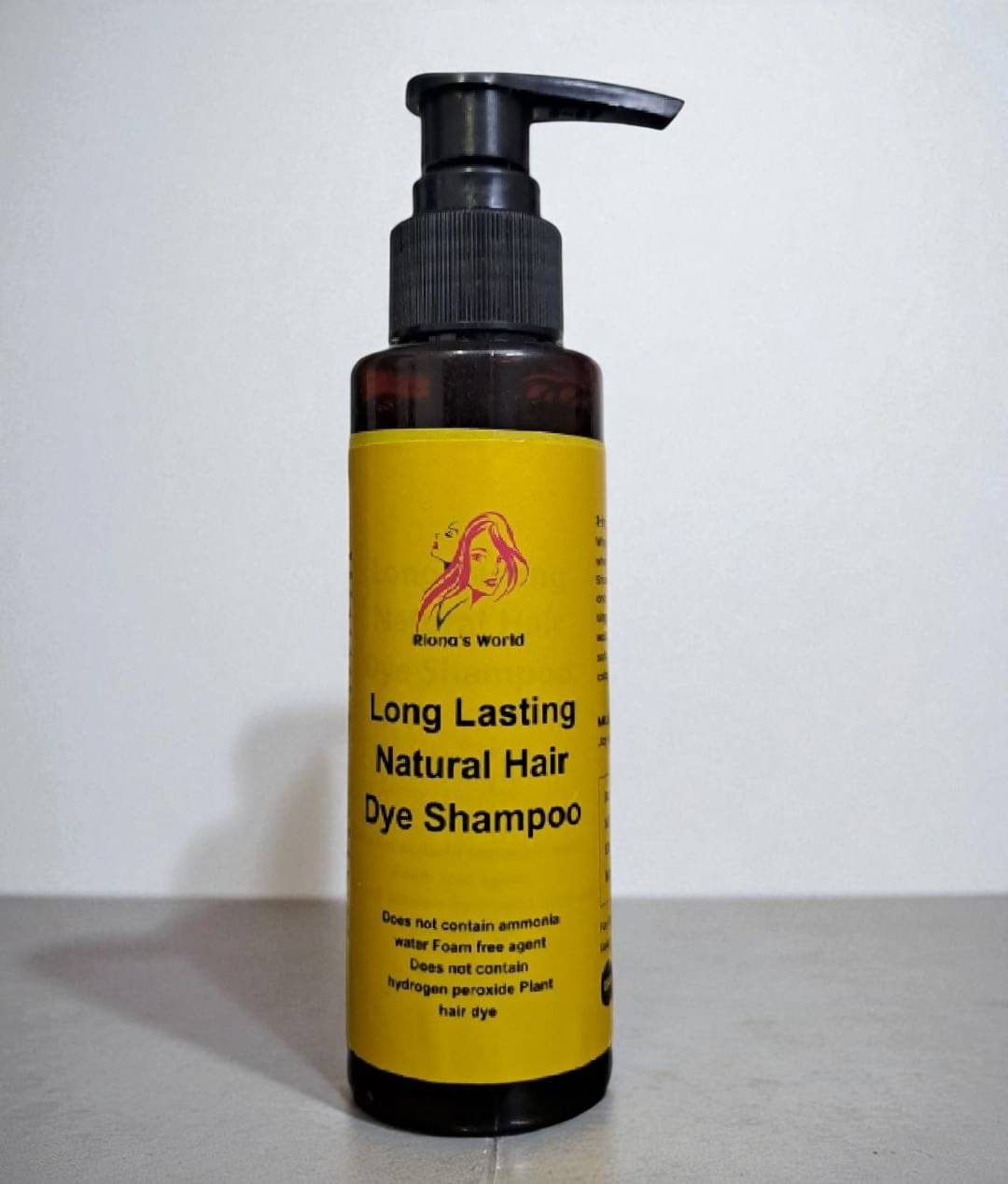     			RIONAS WORLD Smoothening Shampoo 100 ( Pack of 1 )