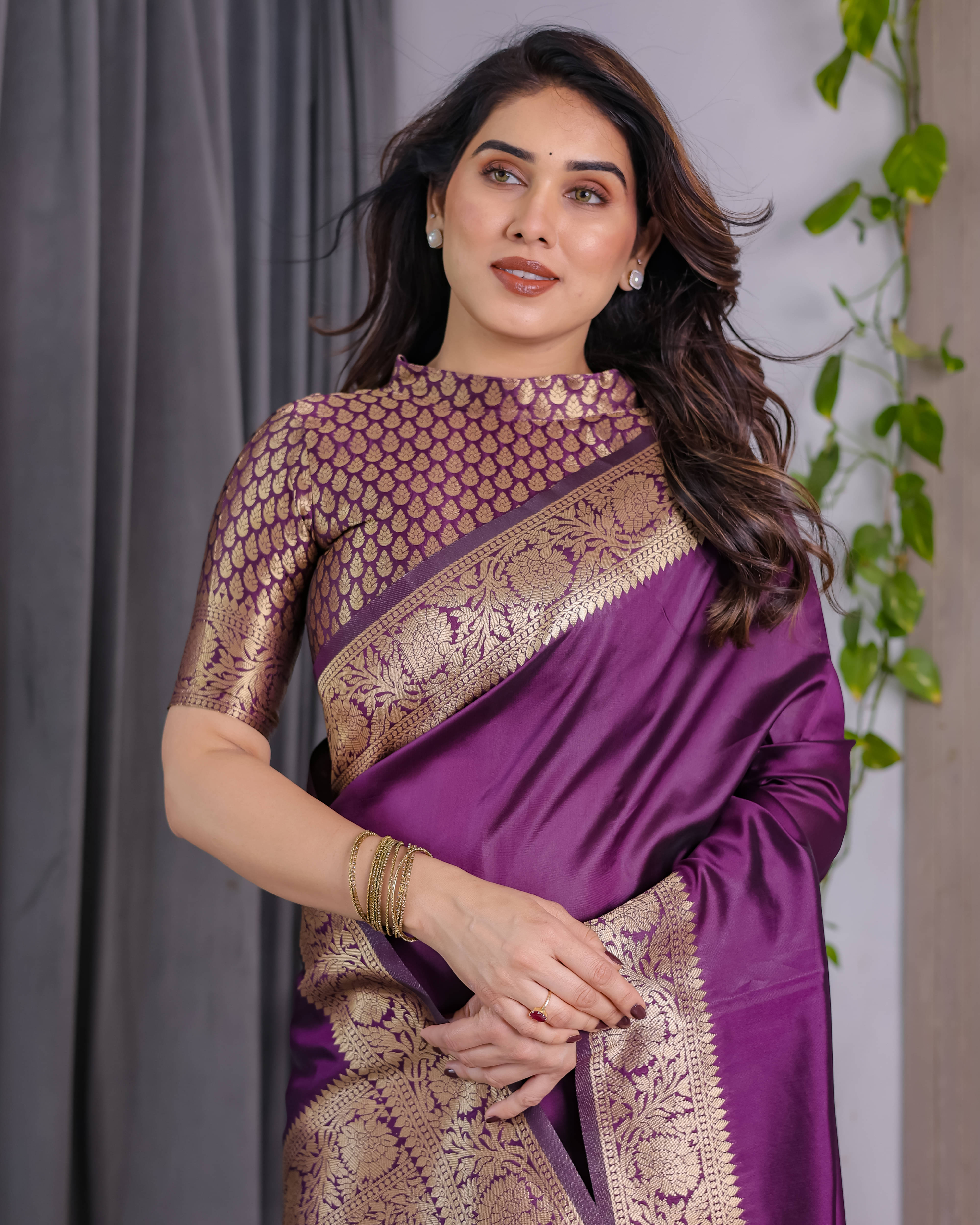     			THE PRIVATE LABLE Art Silk Printed Banarasi saree With Unstitched Blouse Piece ( Purple )