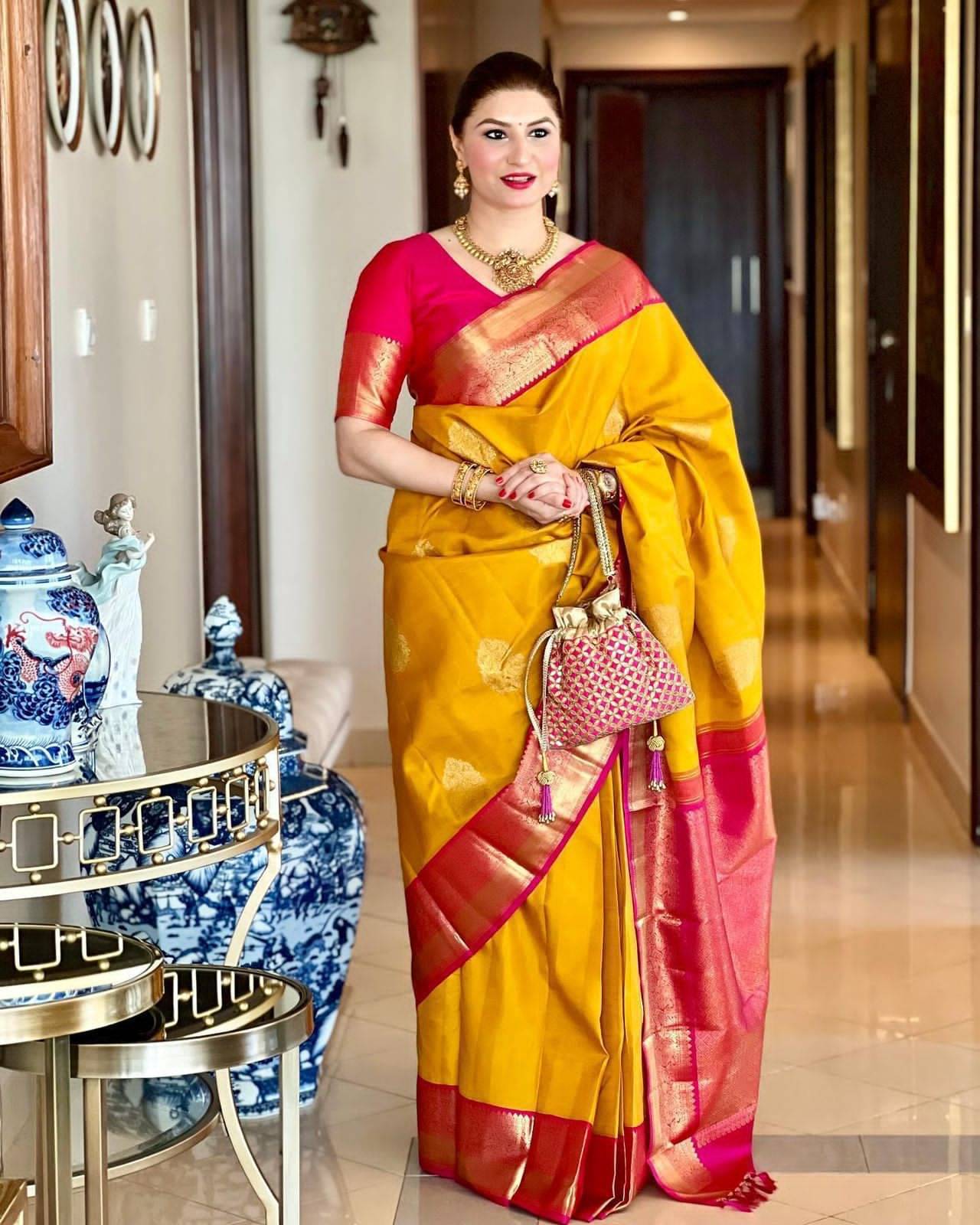 THE PRIVATE LABLE Silk Blend Printed Banarasi saree With Unstitched Blouse Piece ( Yellow ) THE PRIVATE LABLE Silk Blend Printed Banarasi saree With Unstitched Blouse Piece ( Yellow )