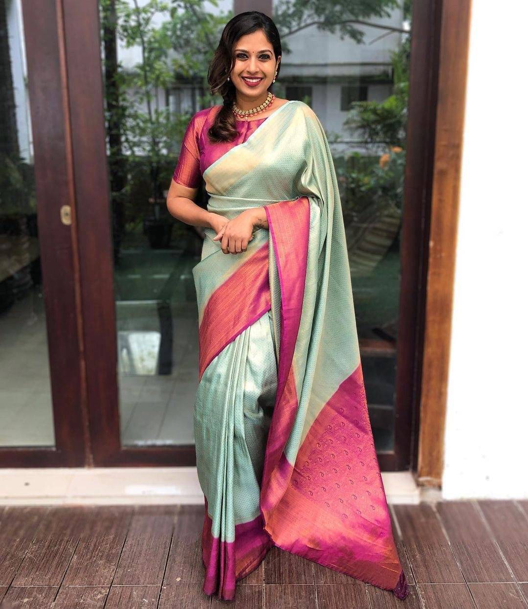 THE PRIVATE LABLE Silk Blend Printed Banarasi saree With Unstitched Blouse Piece ( Light Blue ) THE PRIVATE LABLE Silk Blend Printed Banarasi saree With Unstitched Blouse Piece ( Light Blue )