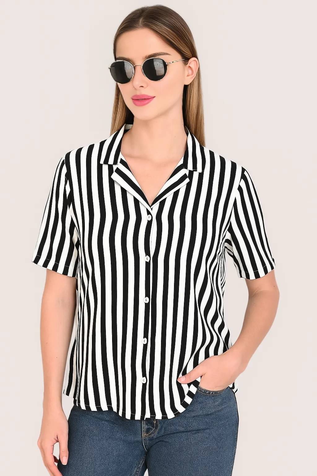     			Traquila Women Striped Cotton Shirt ( Black )