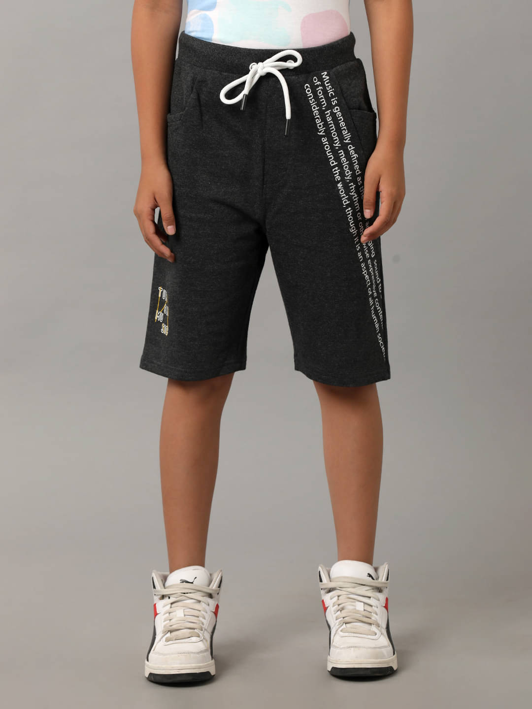     			Under Fourteen Only Pack of 1 Cotton Shorts For Boys ( Black )