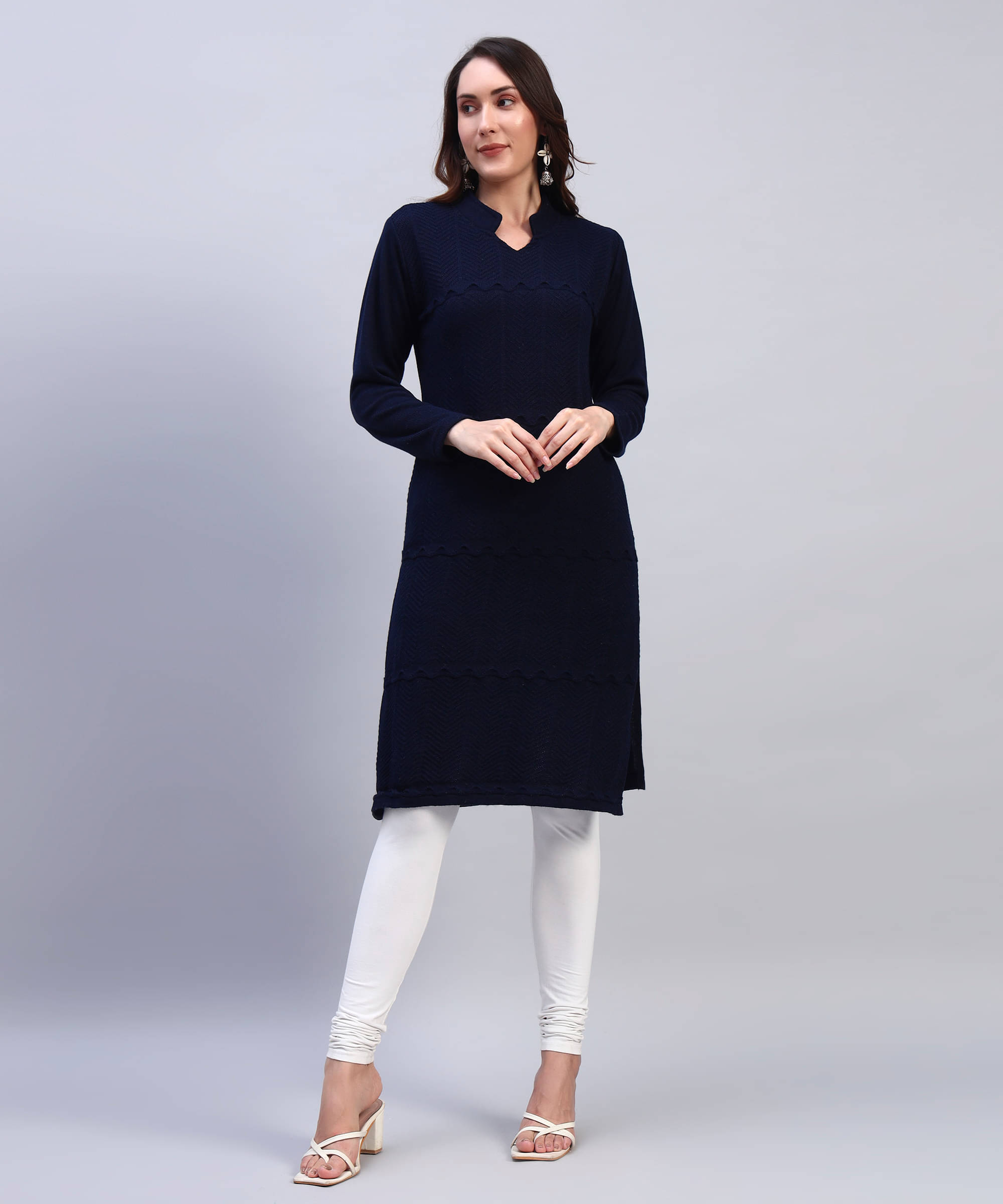     			BRAYLES Women Woollen Self Design Straight Kurti ( Navy )