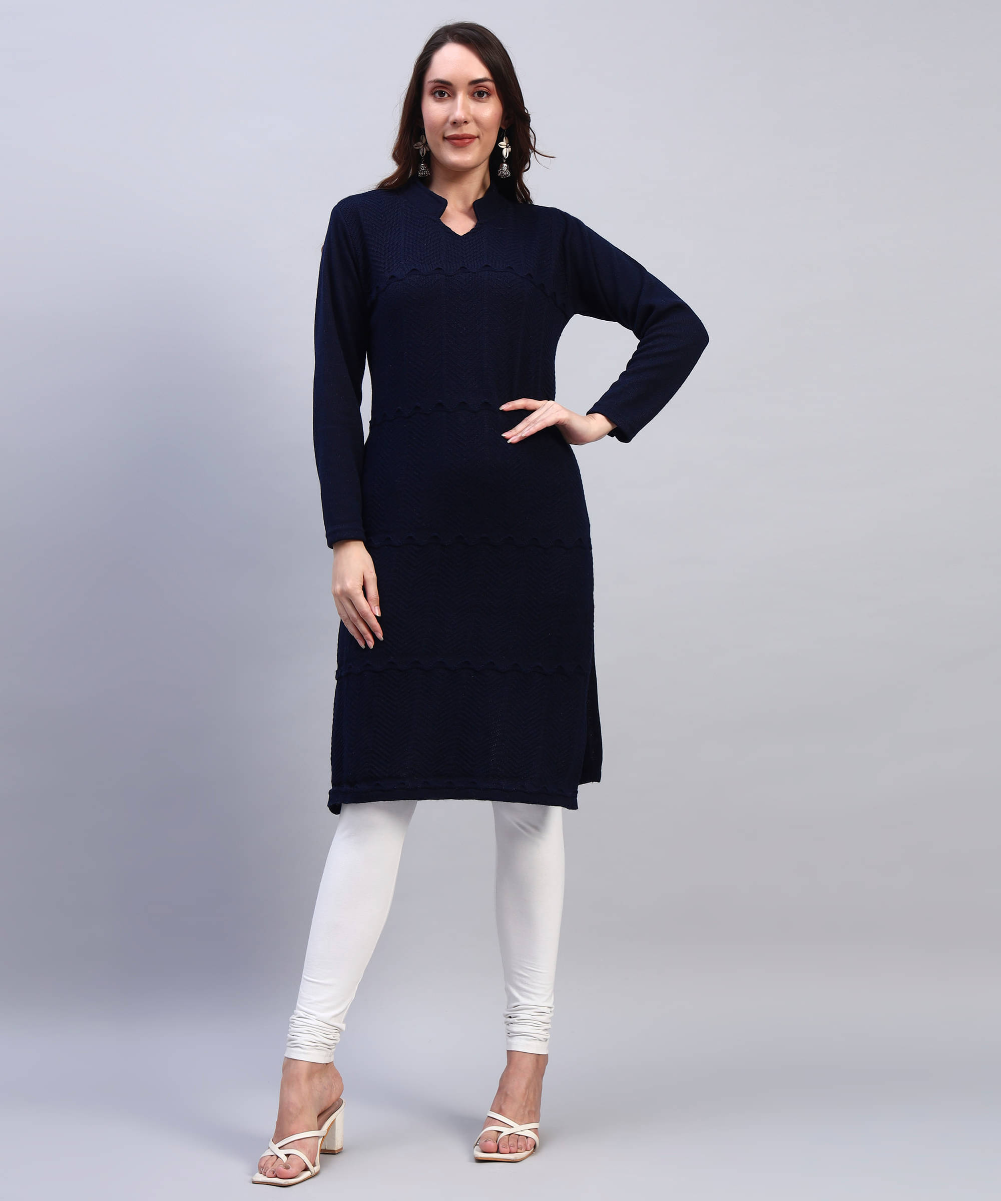     			BRAYLES Women Woollen Self Design Straight Kurti ( Navy )