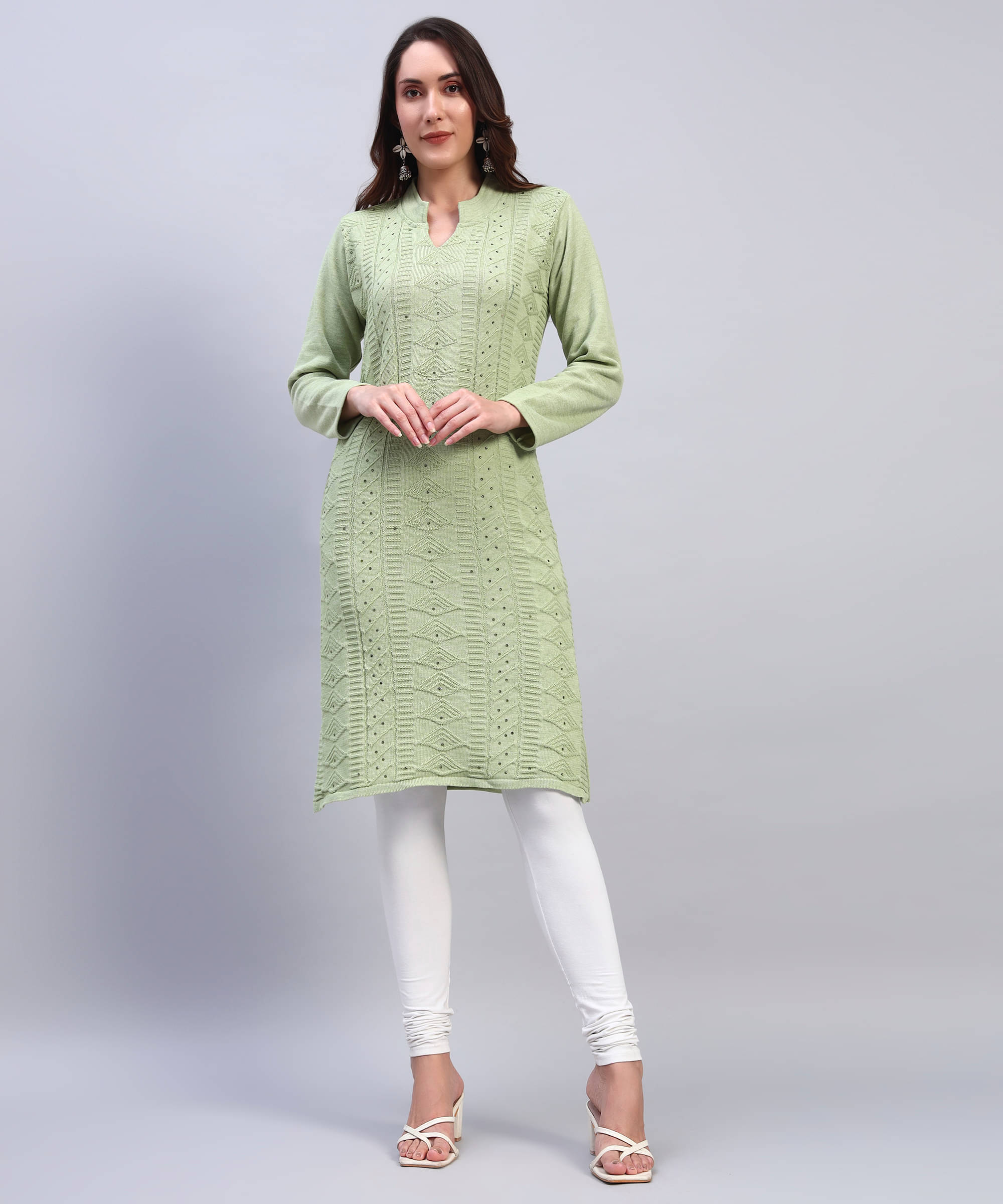 DUCOHIVE Women Woollen Self Design Straight Kurti ( Green ) DUCOHIVE Women Woollen Self Design Straight Kurti ( Green )