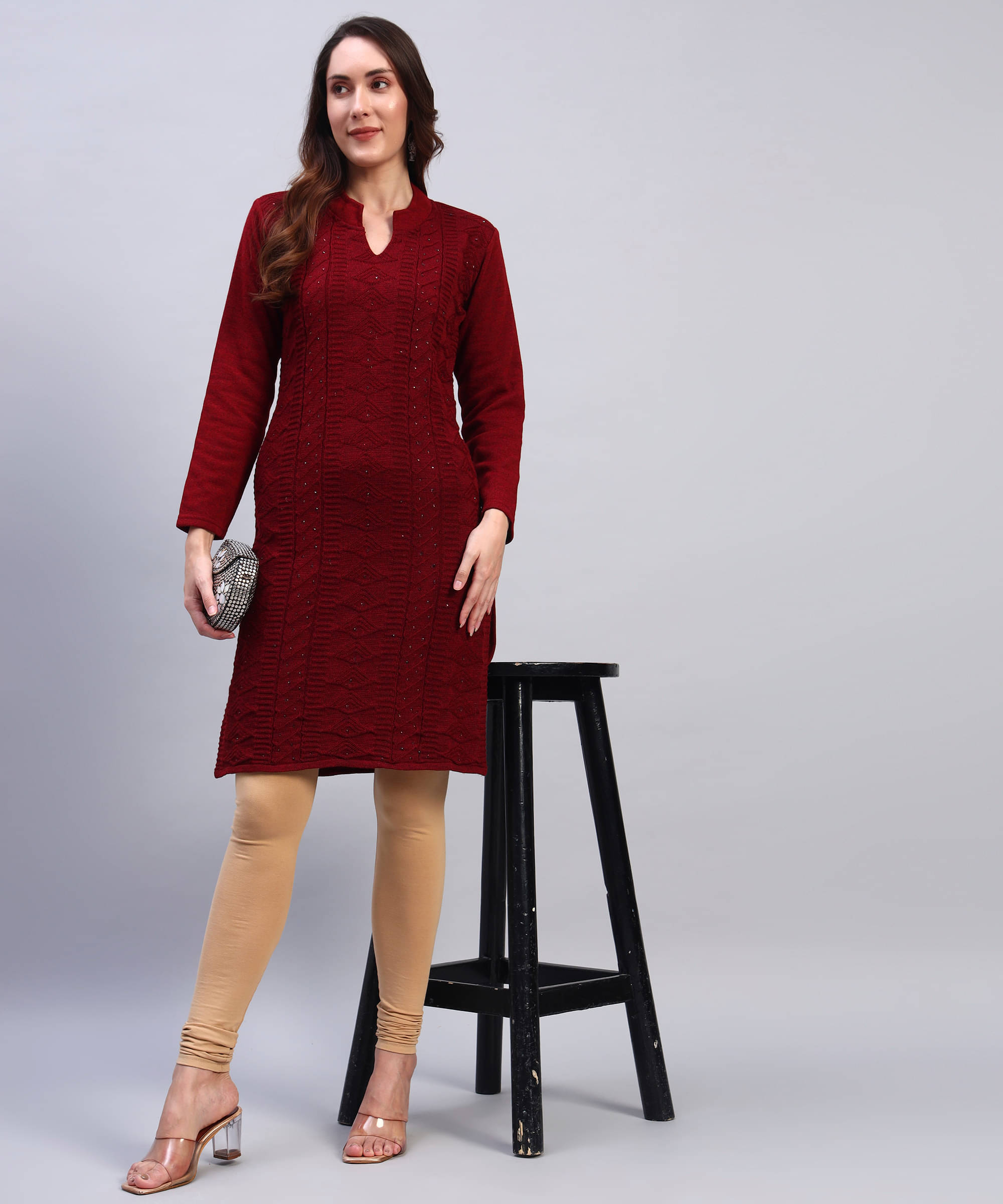     			DUCOHIVE Women Woollen Self Design Straight Kurti ( Maroon )