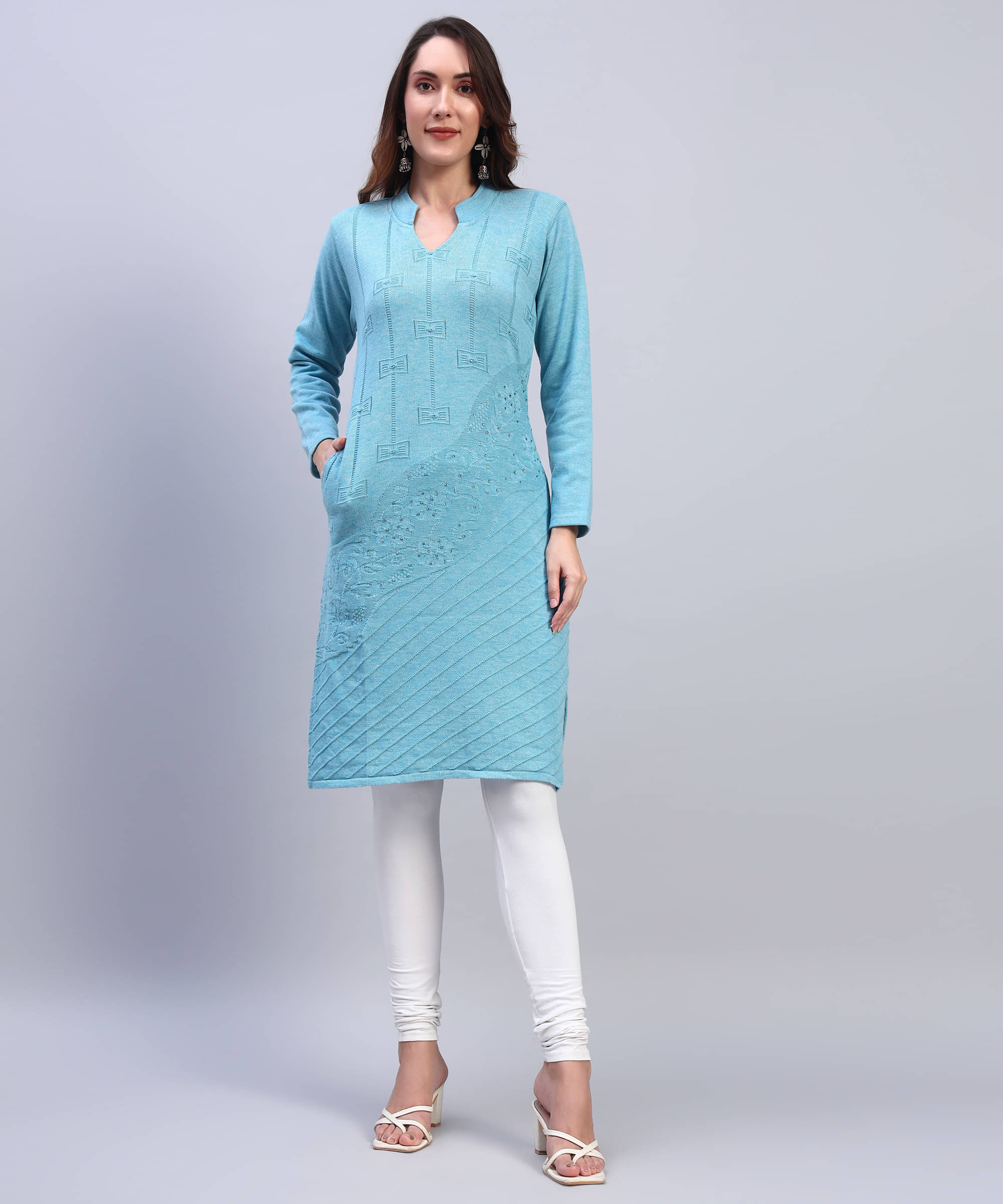     			DUCOHIVE Women Woollen Self Design Straight Kurti ( Light Blue )
