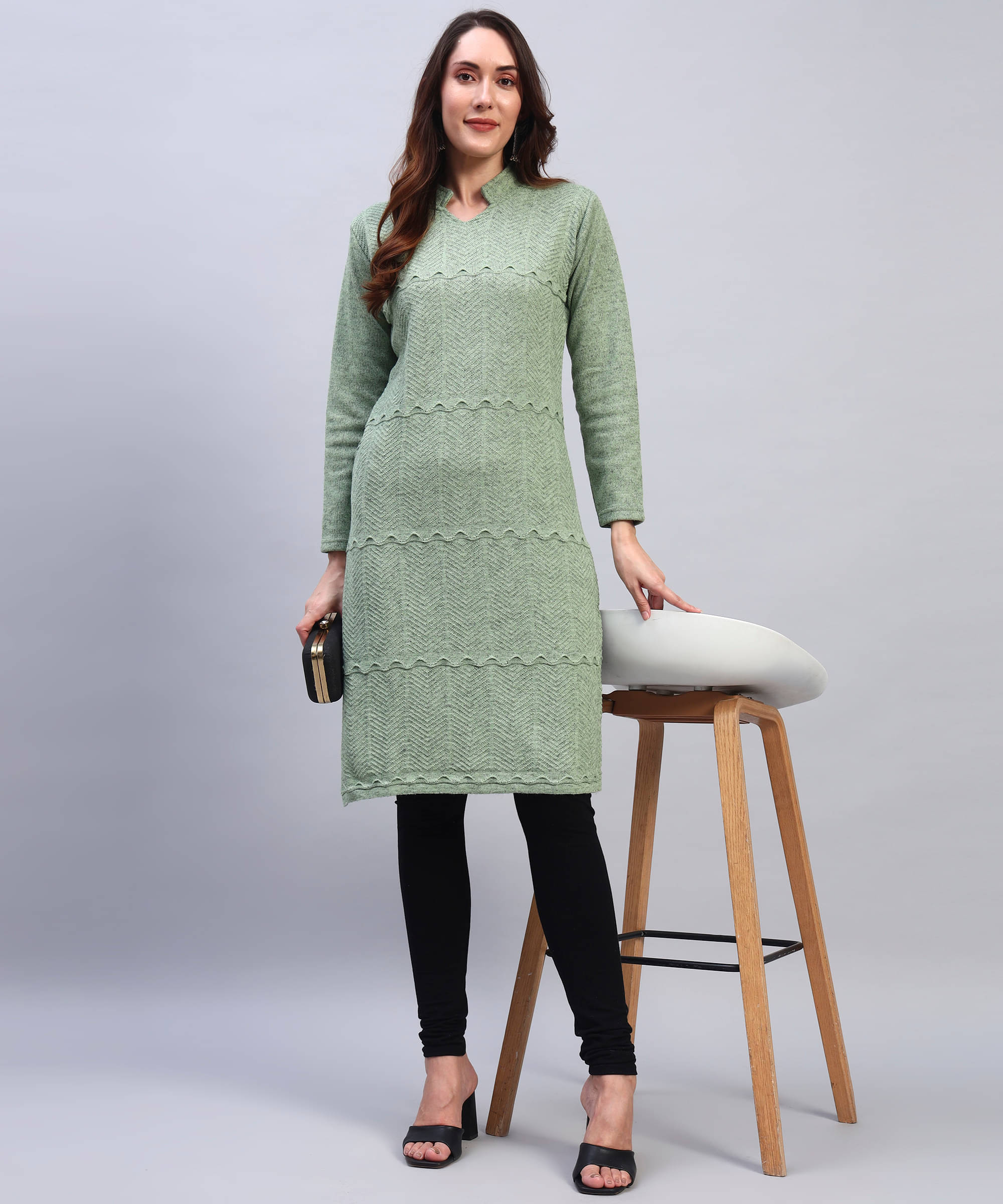     			DUCOHIVE Women Woollen Self Design Straight Kurti ( Green )