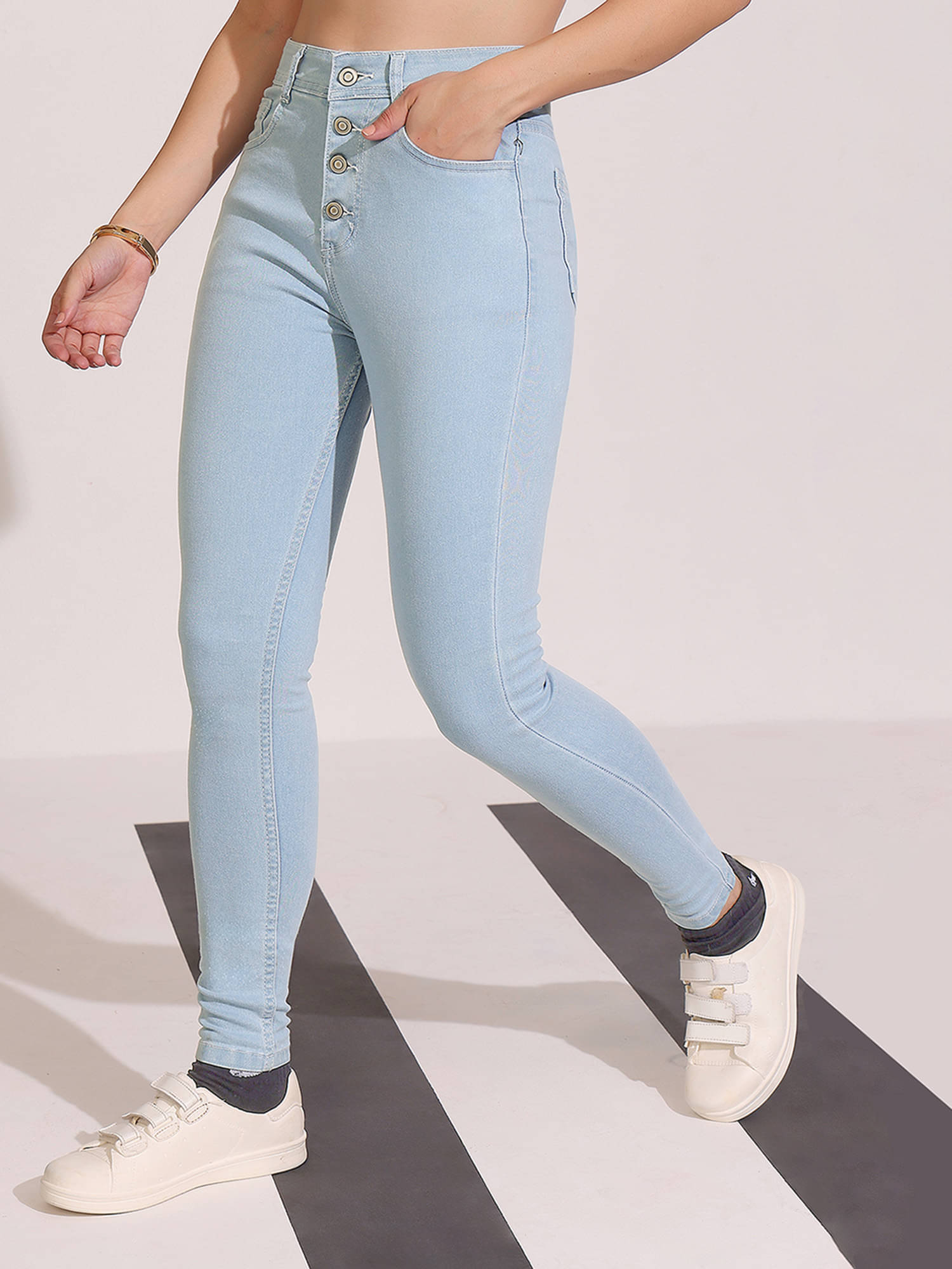     			Dolce Crudo Women's Skinny Fit High-Rise Jeans ( Light Blue )