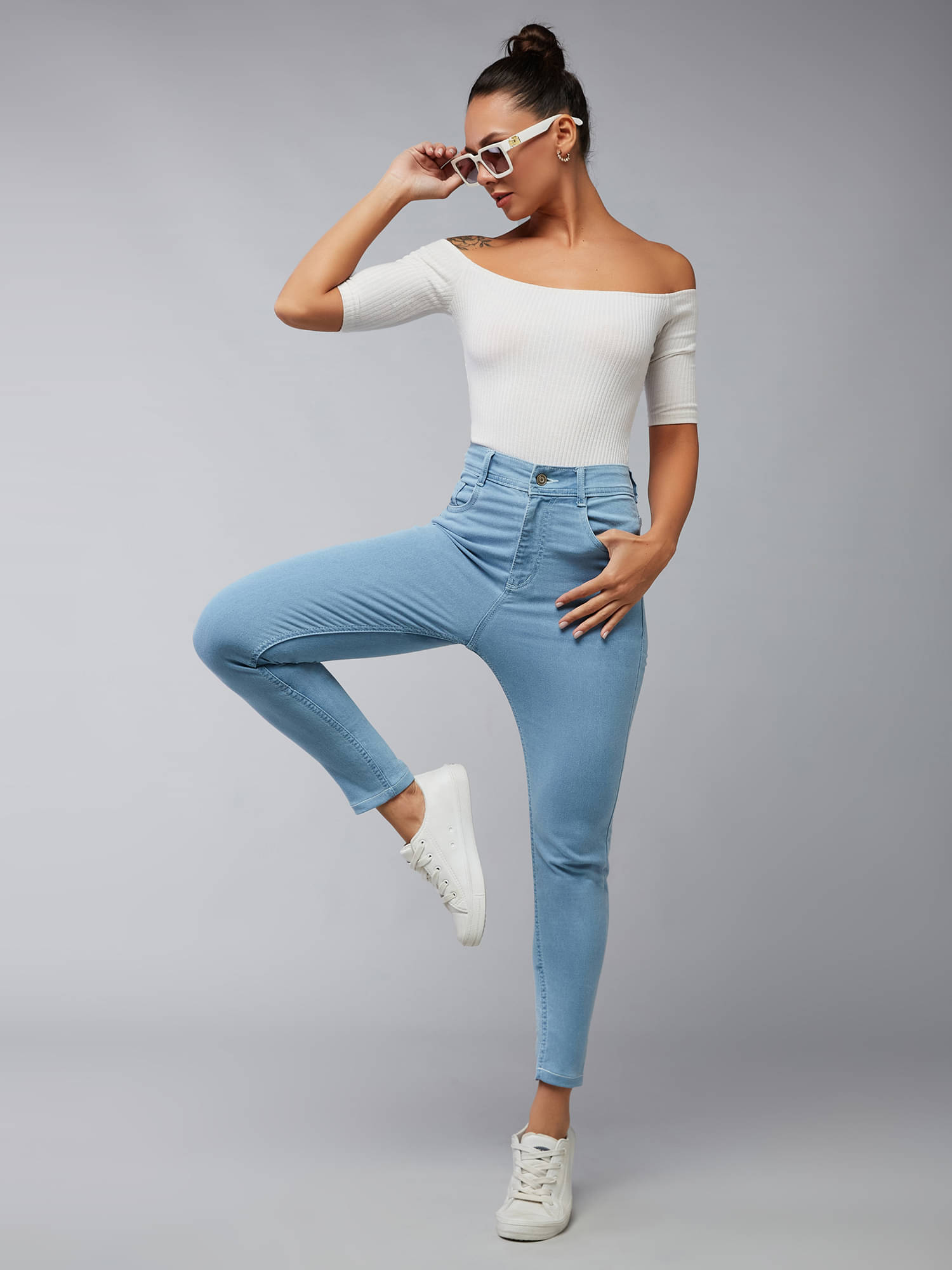     			Dolce Crudo Women's Skinny Fit High-Rise Jeans ( Light Blue )