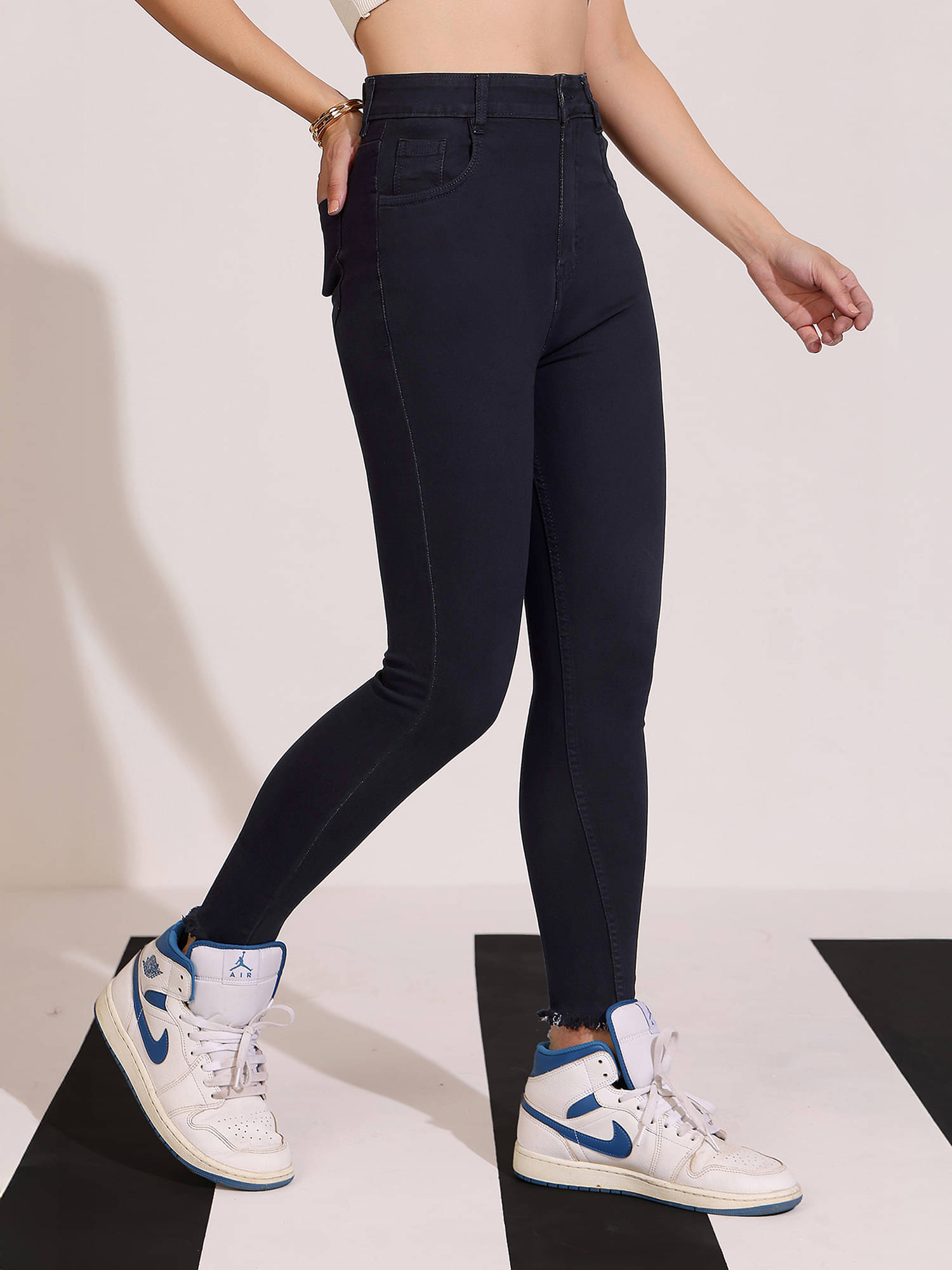     			Dolce Crudo Women's Skinny Fit High-Rise Jeans ( Black )