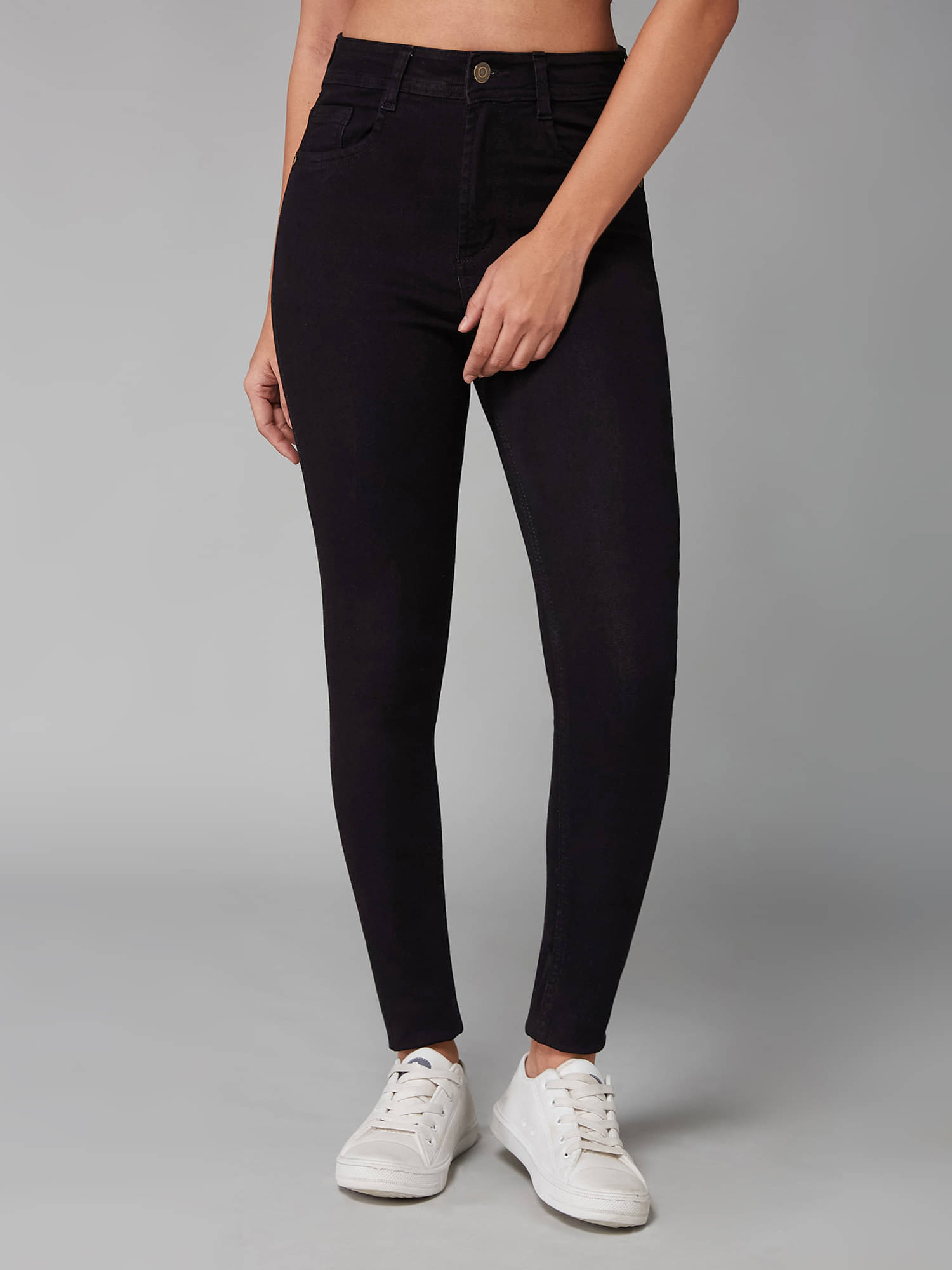     			Dolce Crudo Women's Slim Fit High-Rise Jeans ( Black )