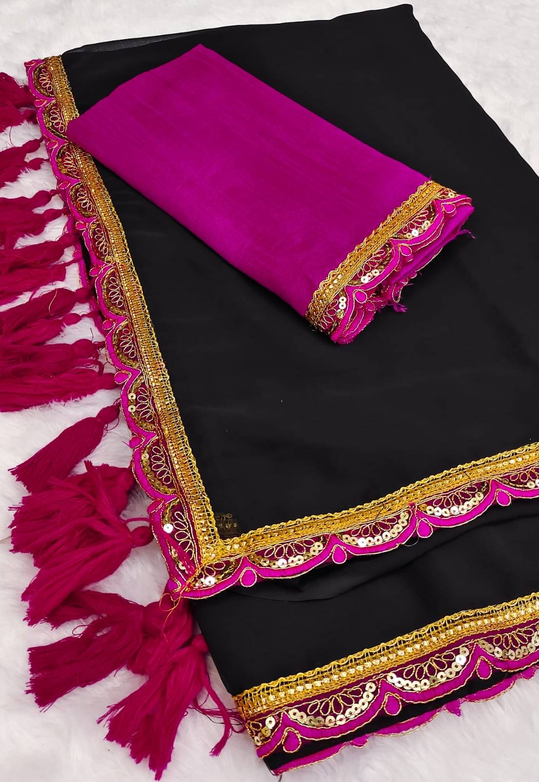     			Faz Collection Georgette Embellished Banarasi saree With Unstitched Blouse Piece ( Black,Pink )