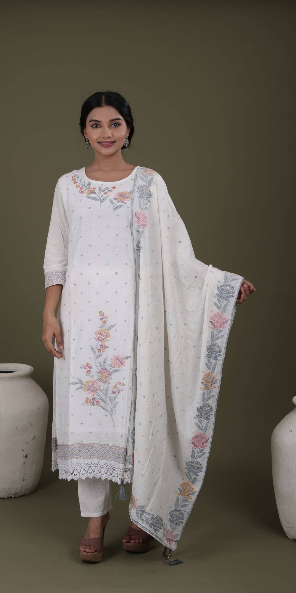     			HOUSE OF REVATI Women Cotton Printed Straight Kurti With Pants ( White )