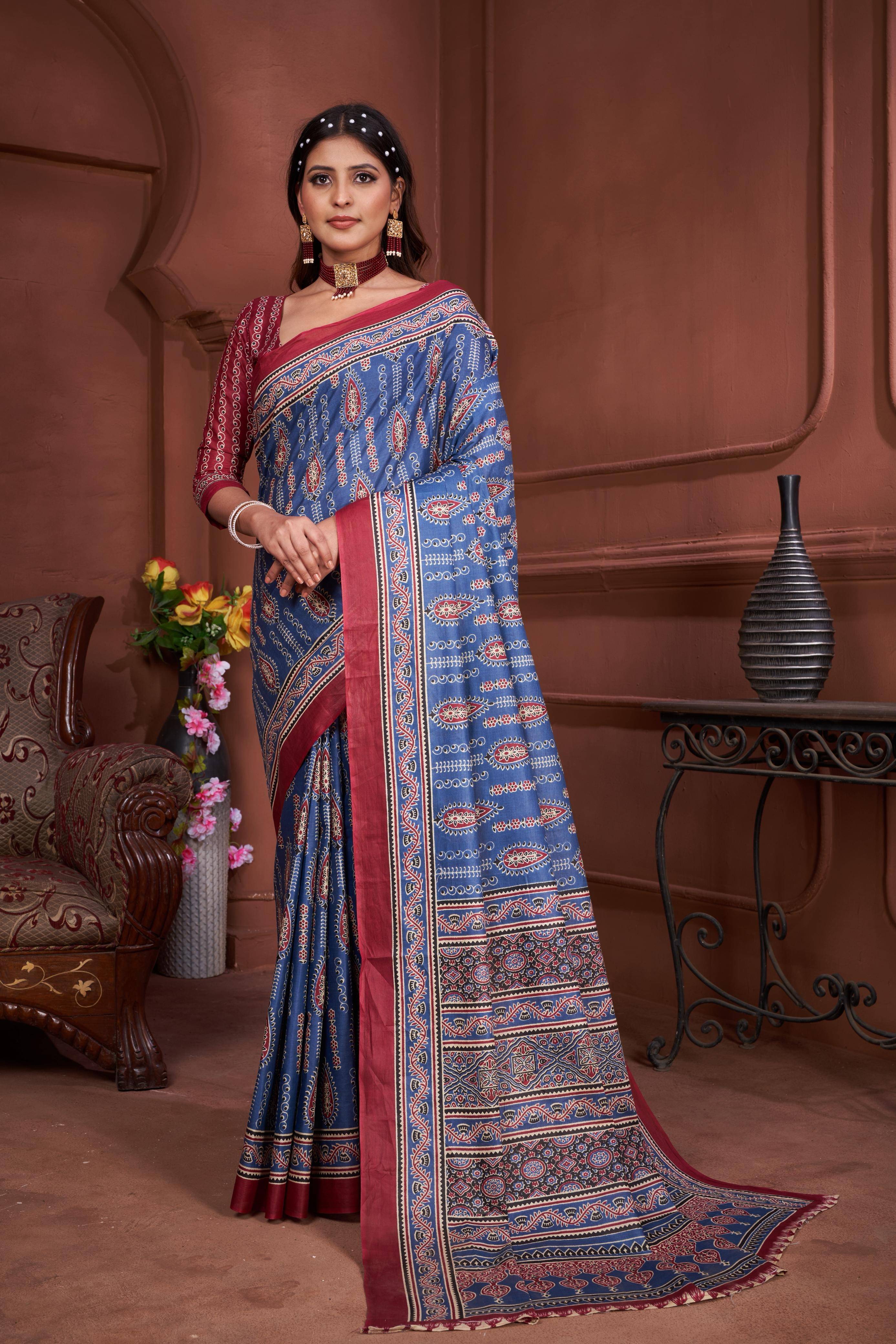     			PANZORA Cotton Solid Regular Saree Without Blouse Piece ( Blue )