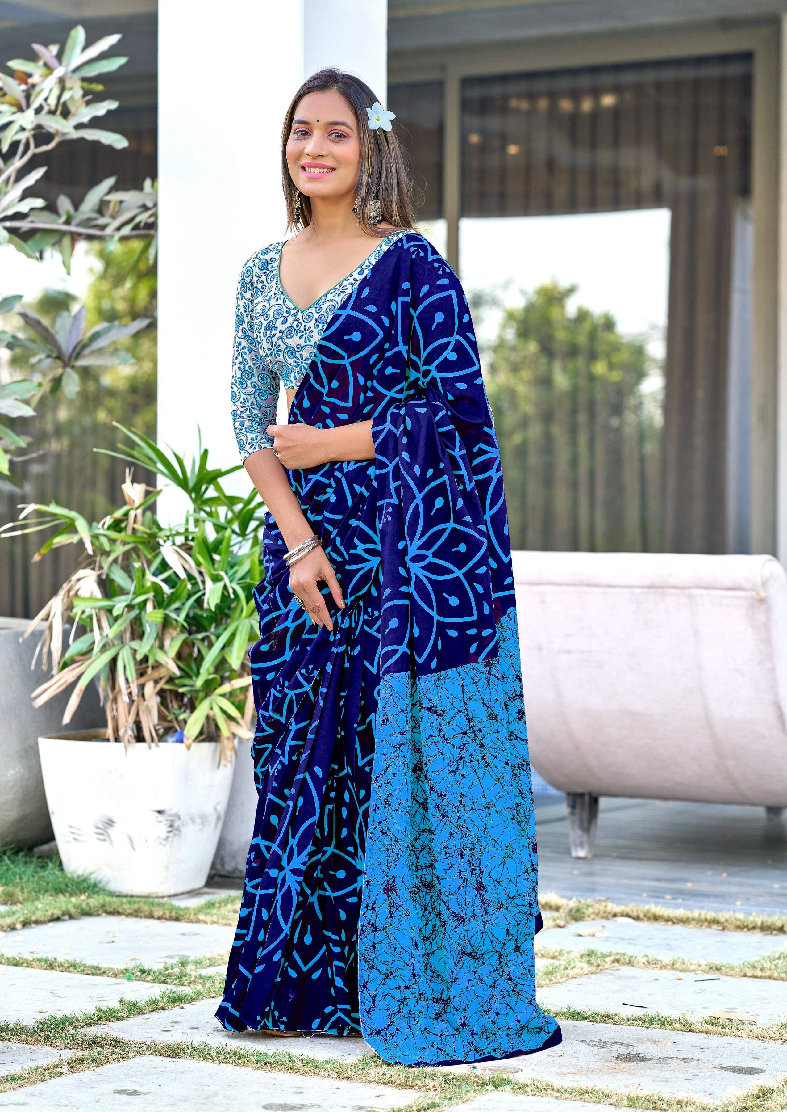     			PANZORA Cotton Solid Regular Saree Without Blouse Piece ( Navy Blue )