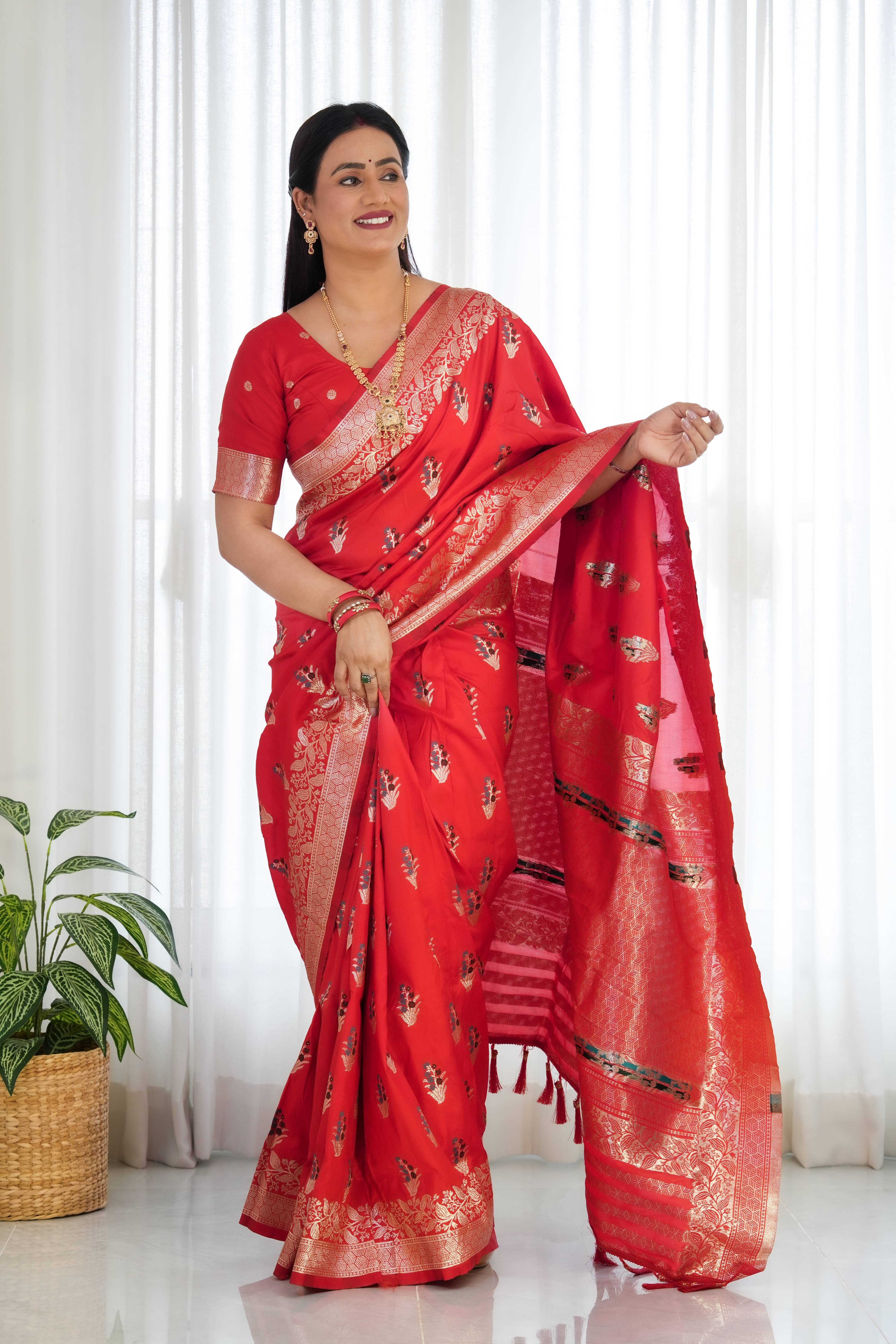 PANZORA Silk Solid Regular Saree Without Blouse Piece ( Red ) PANZORA Silk Solid Regular Saree Without Blouse Piece ( Red )