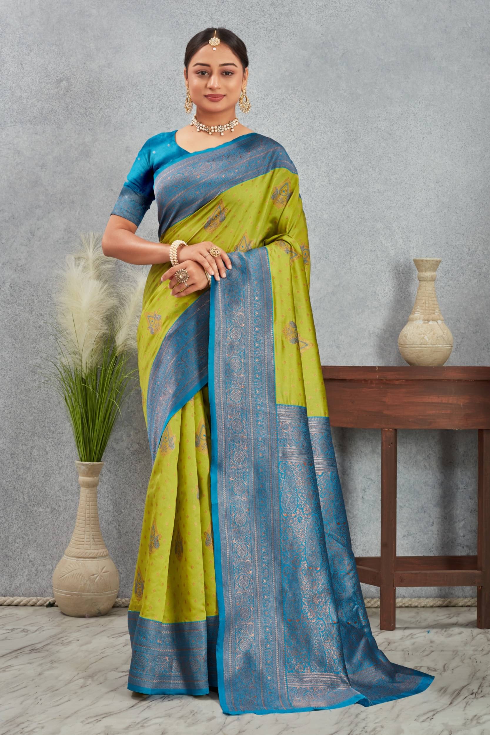     			PANZORA Silk Solid Regular Saree Without Blouse Piece ( Lime Green )