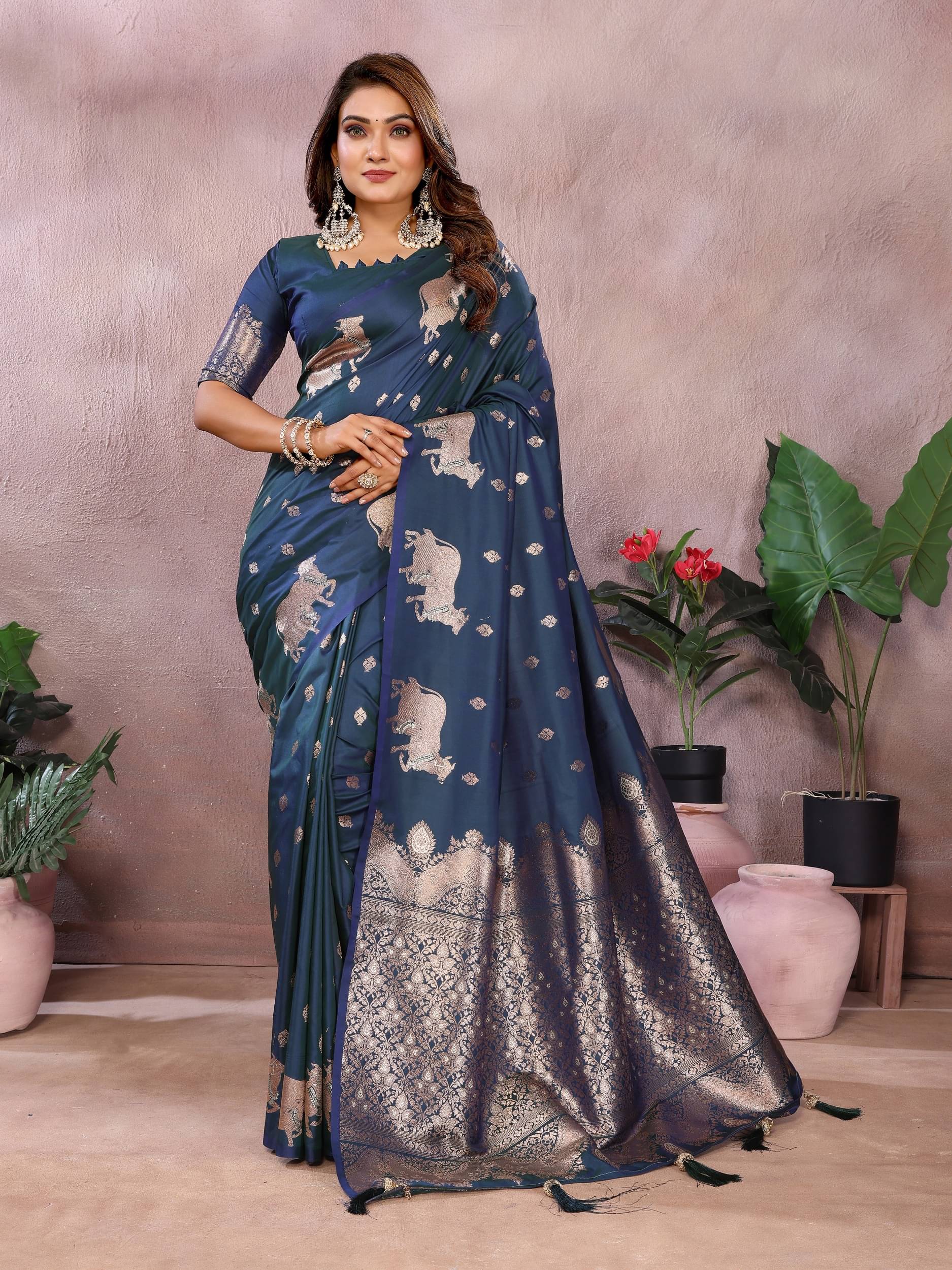     			PANZORA Silk Solid Regular Saree Without Blouse Piece ( Blue )