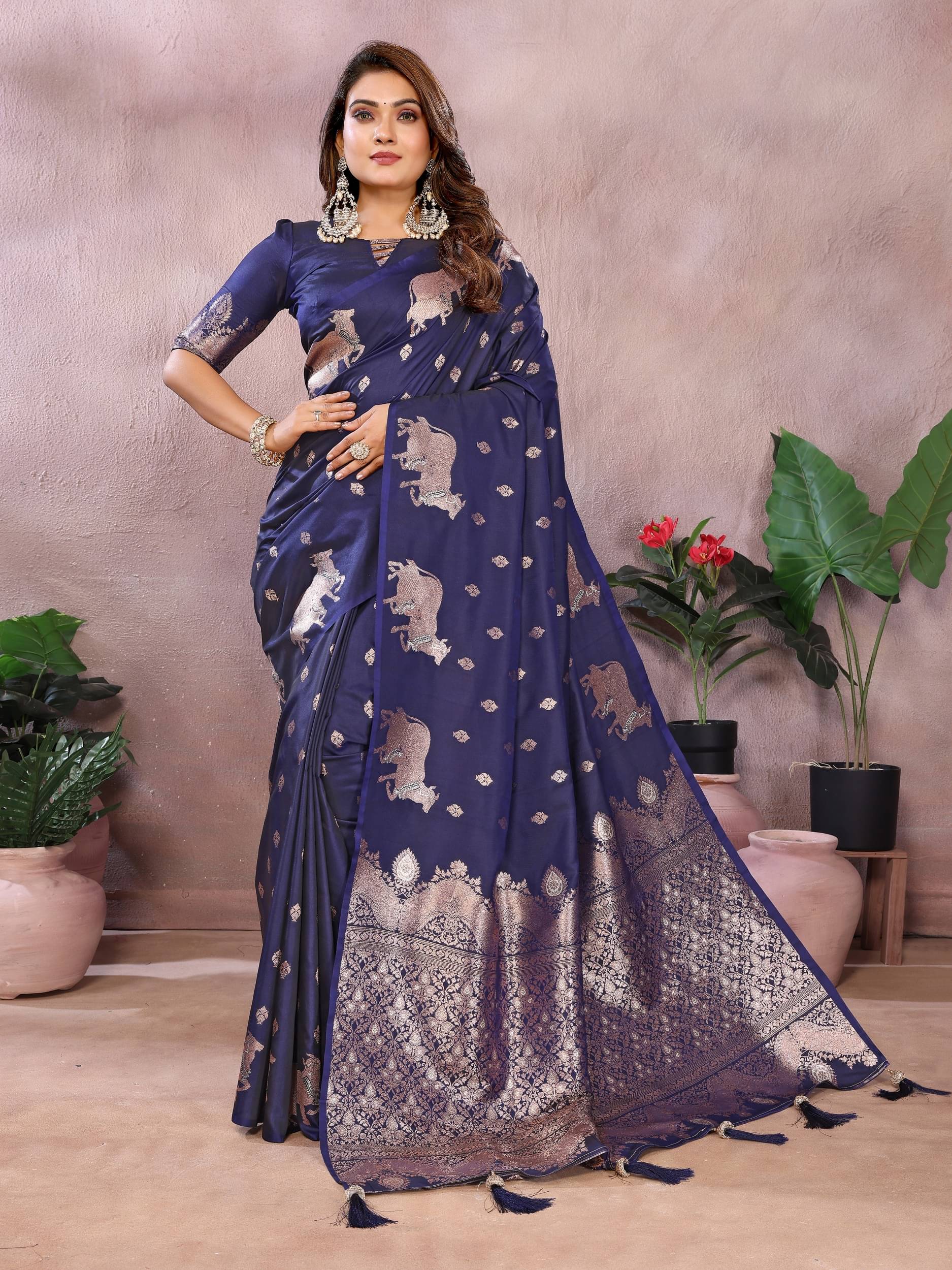     			PANZORA Silk Solid Regular Saree Without Blouse Piece ( Navy Blue )