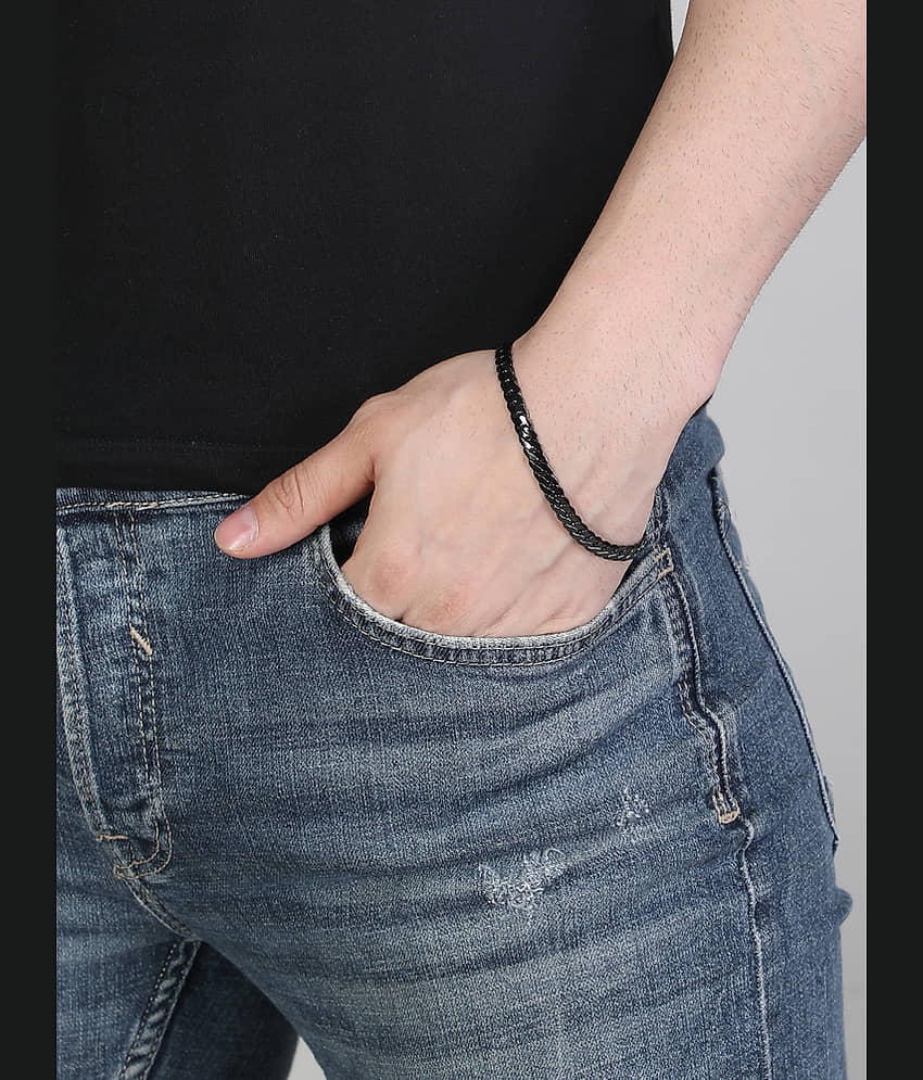 Thrillz Black Bracelet ( Pack of 1 ) - Bangles & Bracelets | Buy online on ZillyBuy