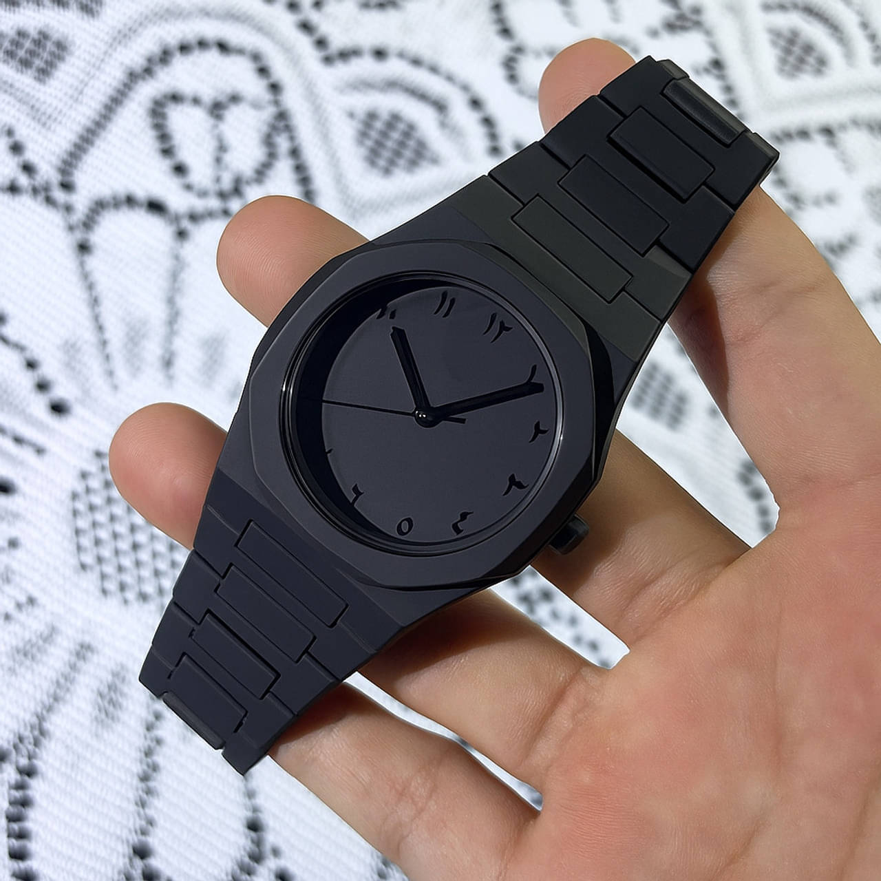    			Wristy Black Plastic Analog Men's Watch