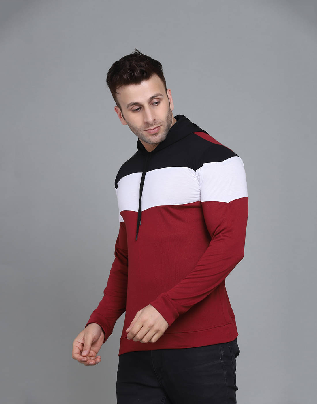     			hoshii Men Cotton Regular Fit Colorblock T-Shirt ( Maroon )