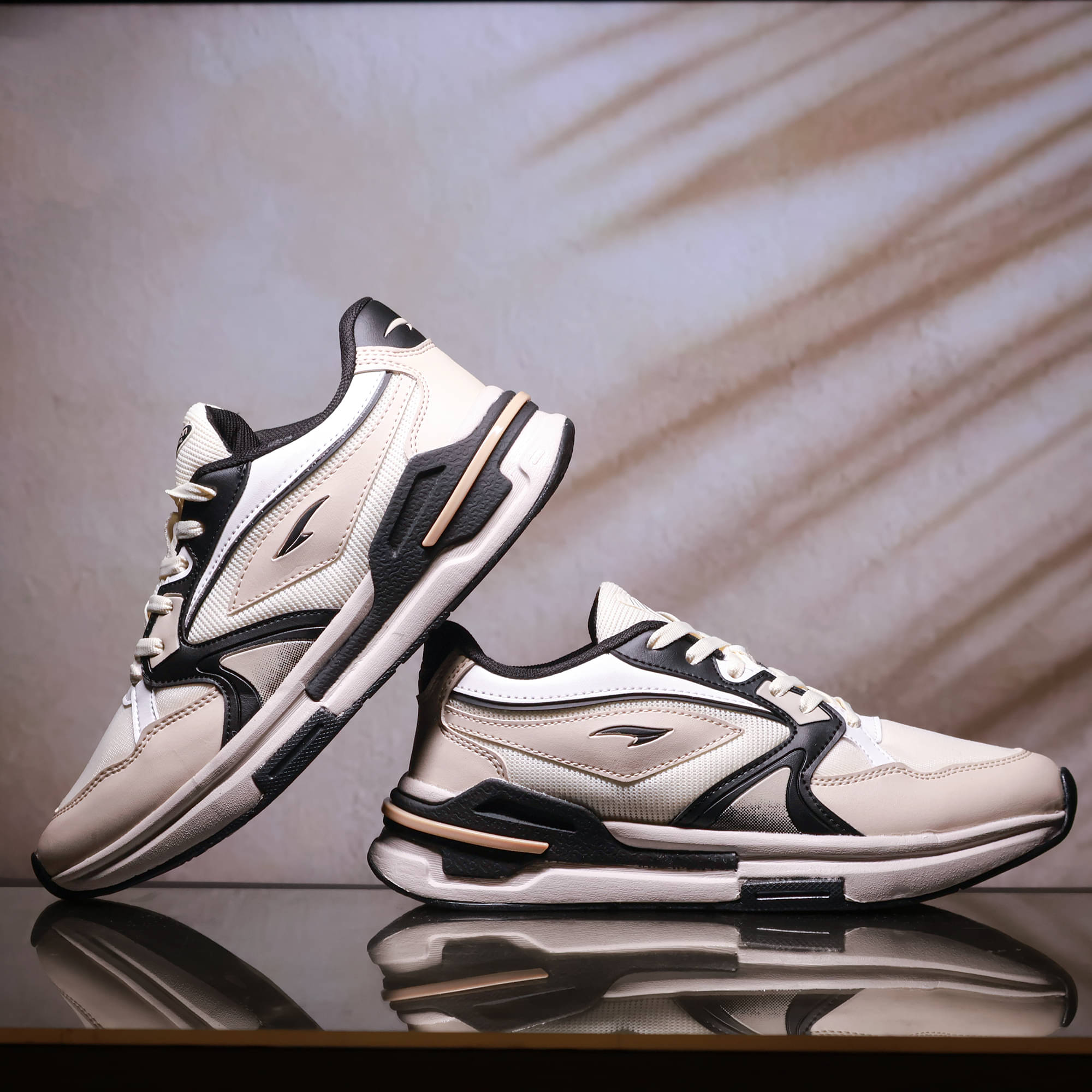     			ASIAN POWERKICK-55 Cream Men's Sneakers