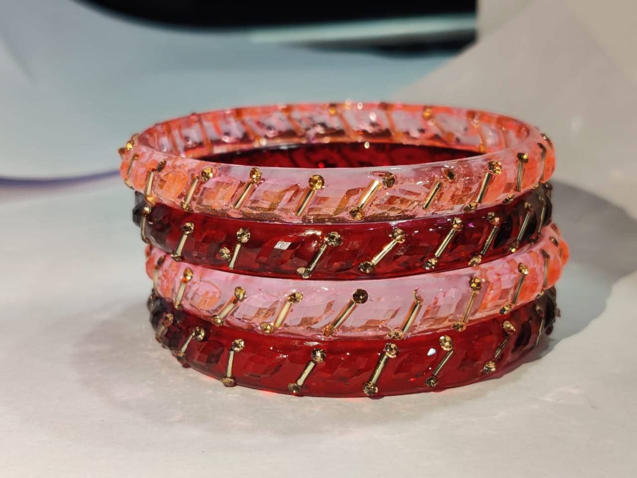     			Divine Glass Multicolor Bangle Set ( Pack of 4 )