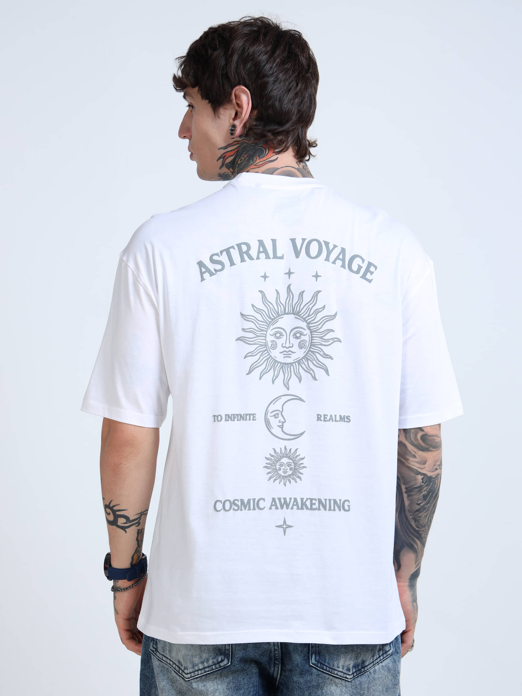     			FROSEN FOX Men 100% Cotton Oversized Fit Self Design T-Shirt ( White )
