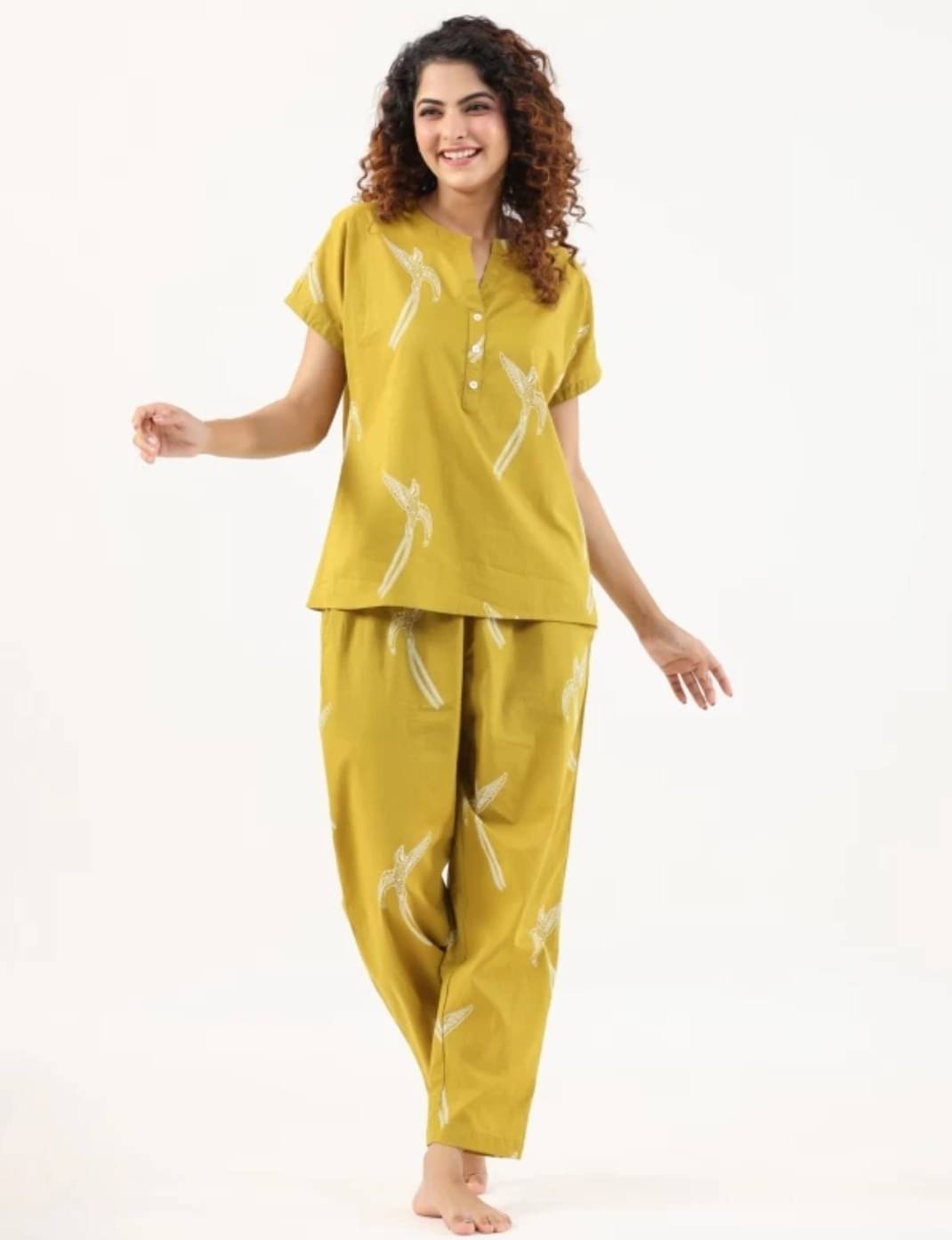     			Fashion Swag Cotton Printed Women Top with Pyjama ( Yellow )