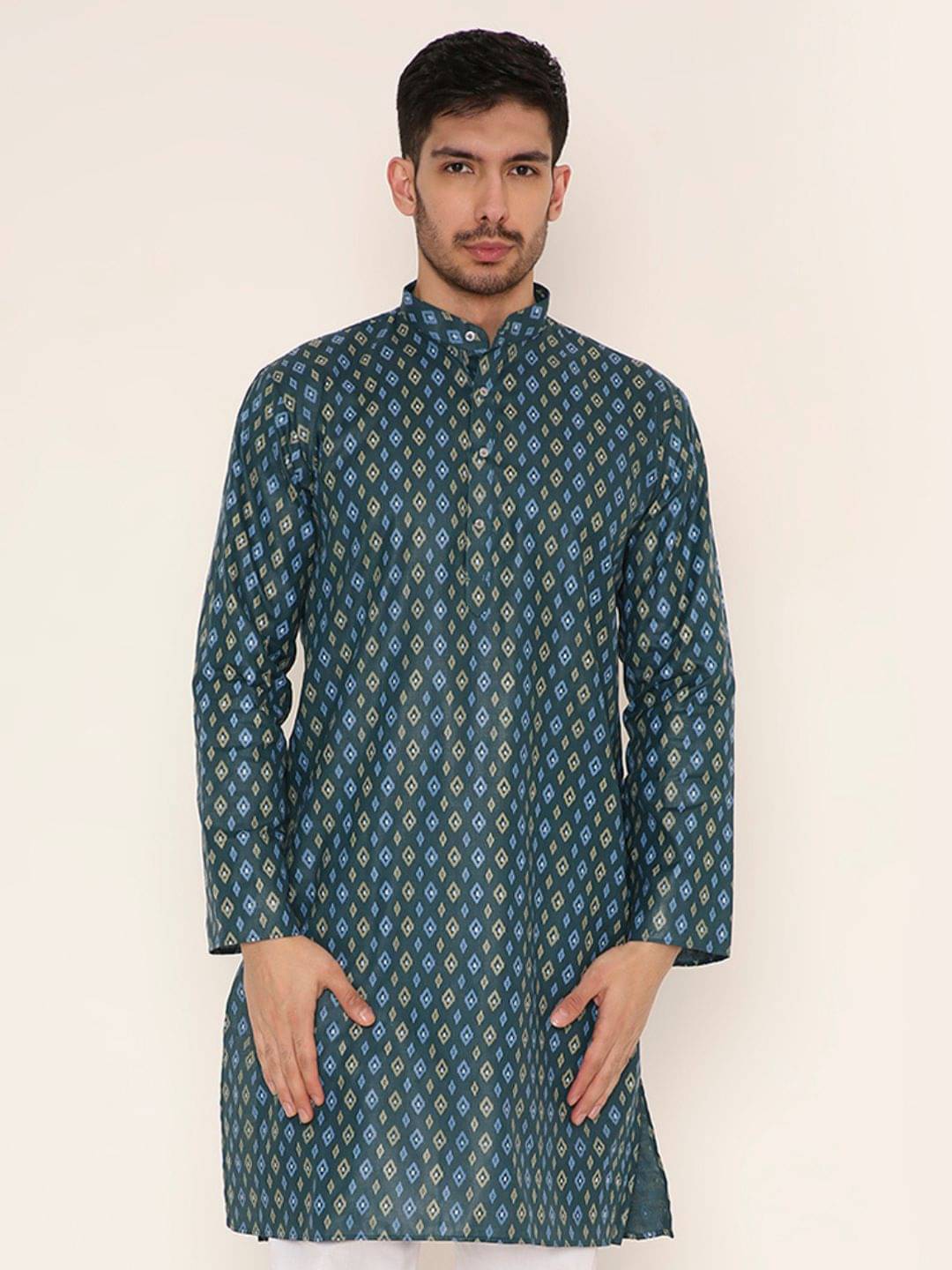     			Maharaja Dark Green Blended Men's Regular Kurta ( Pack of 1 )