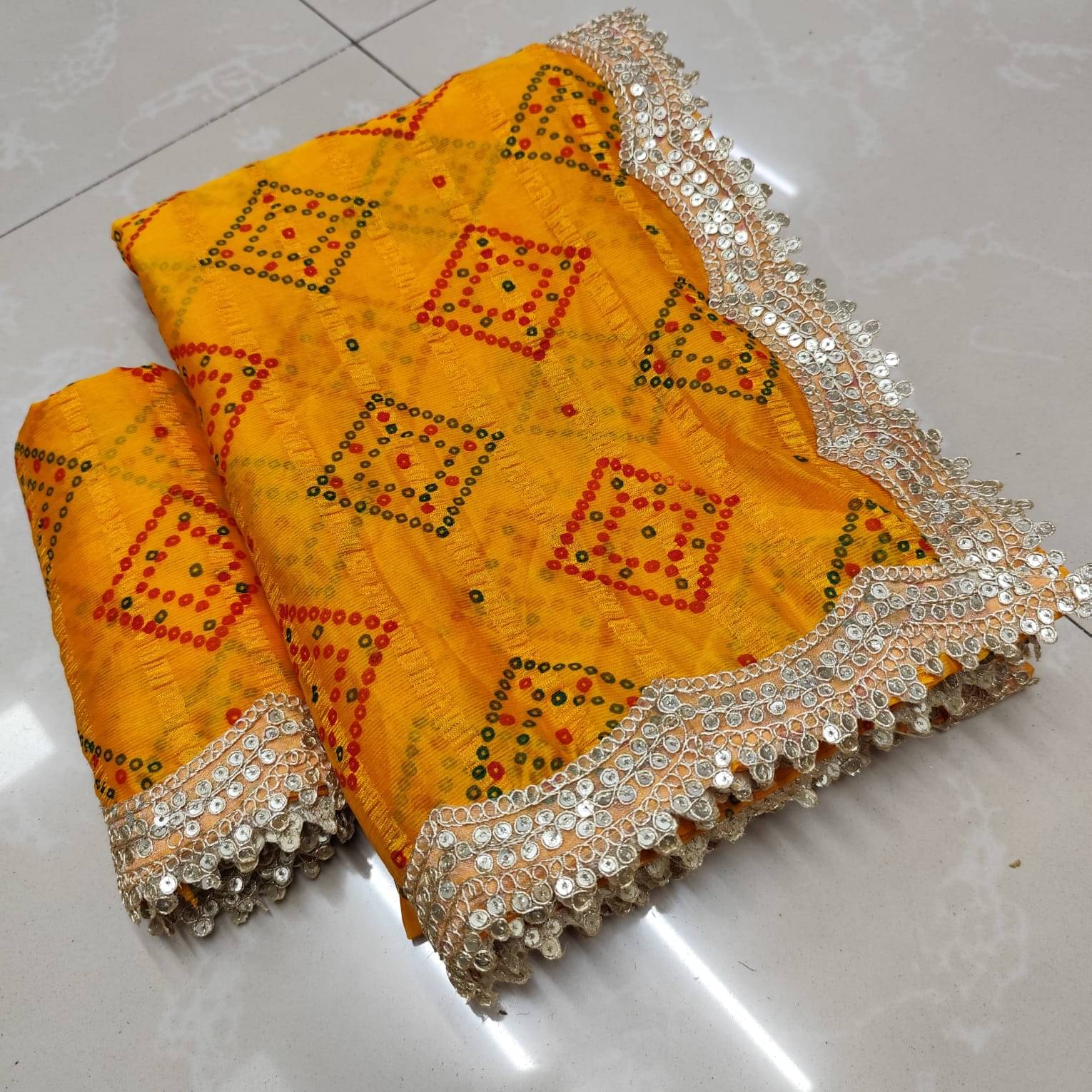     			Sareez House Chiffon Printed Bandhani Sarees With Unstitched Blouse Piece ( Gold )