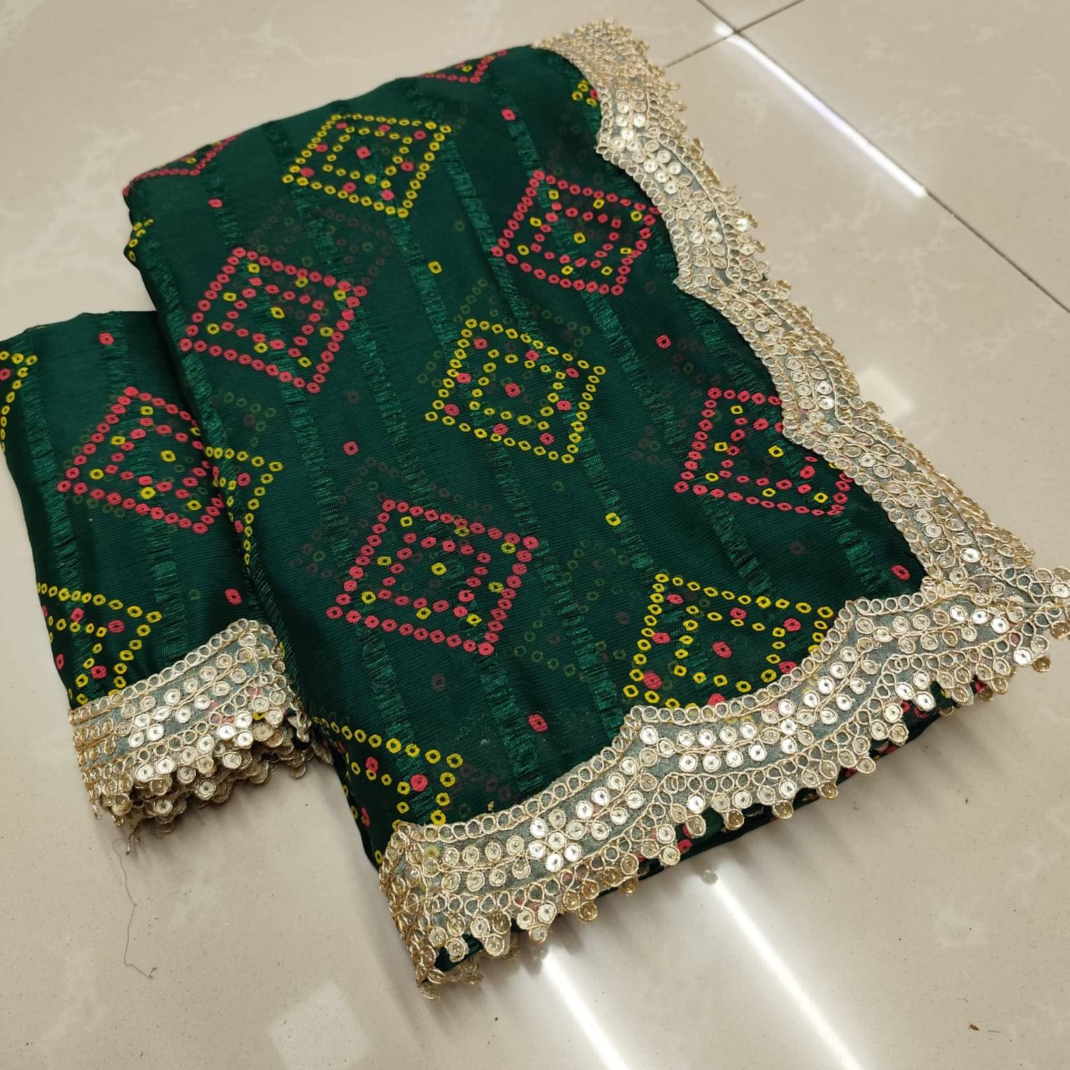     			Sareez House Chiffon Printed Bandhani Sarees With Unstitched Blouse Piece ( Green )