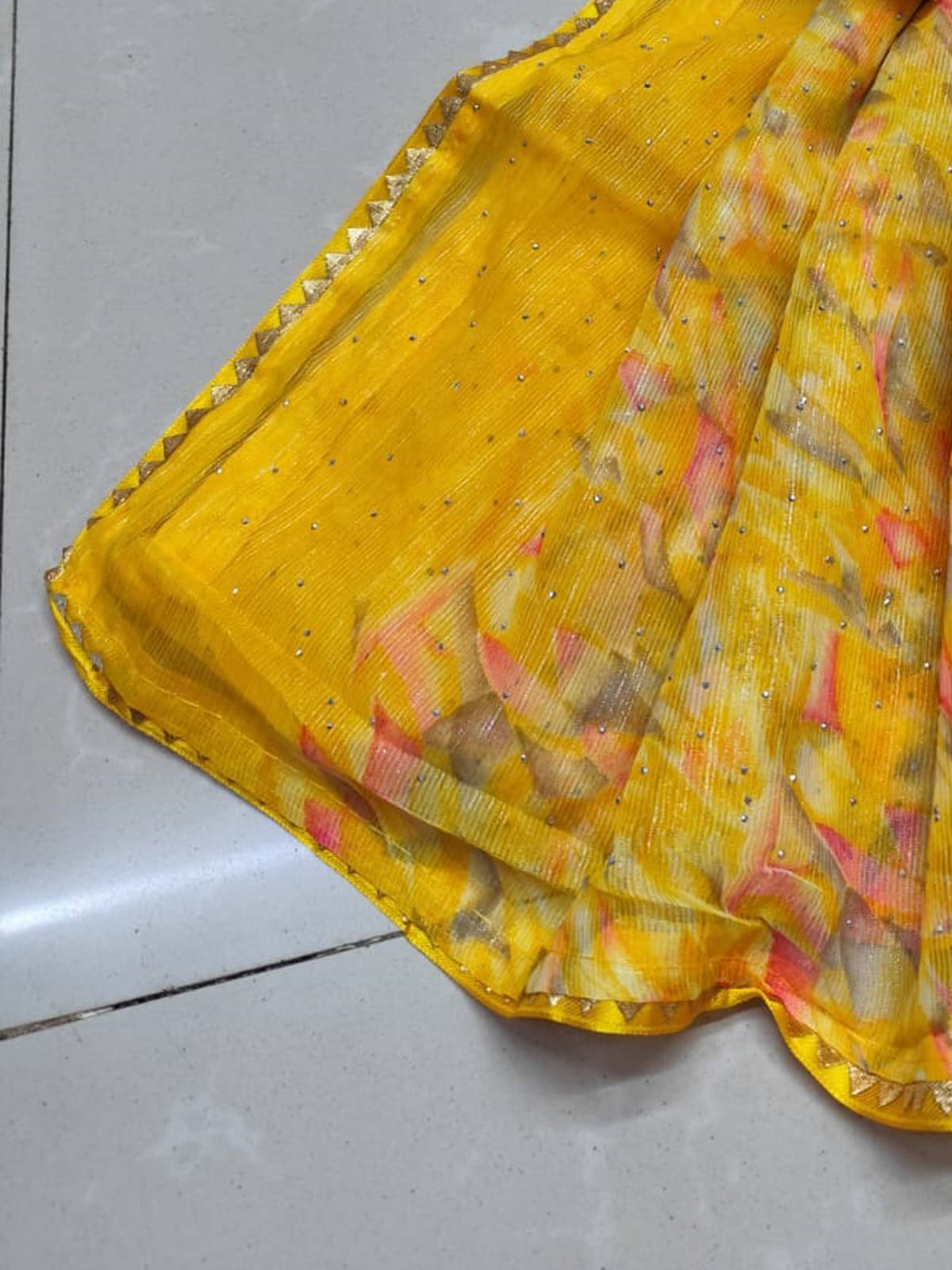     			Sareez House Chiffon Printed Leheriya Saree With Unstitched Blouse Piece ( Multicolor 7 )