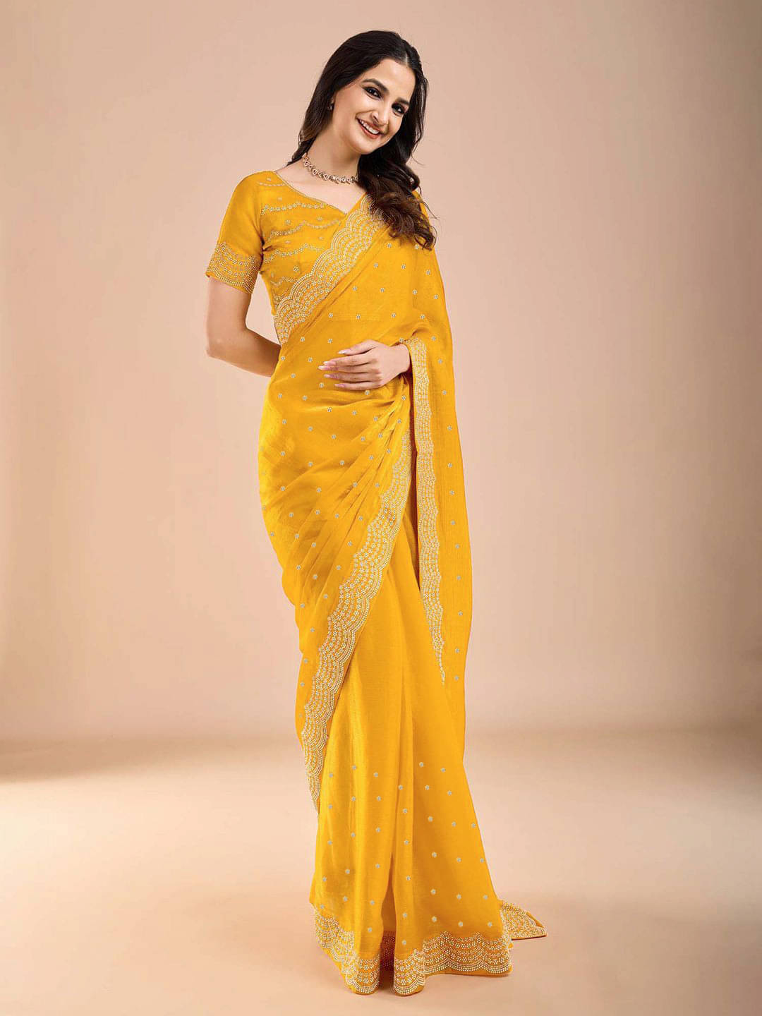 Sareez House Silk Blend Solid Regular Saree With Unstitched Blouse Piece ( Gold ) Sareez House Silk Blend Solid Regular Saree With Unstitched Blouse Piece ( Gold )
