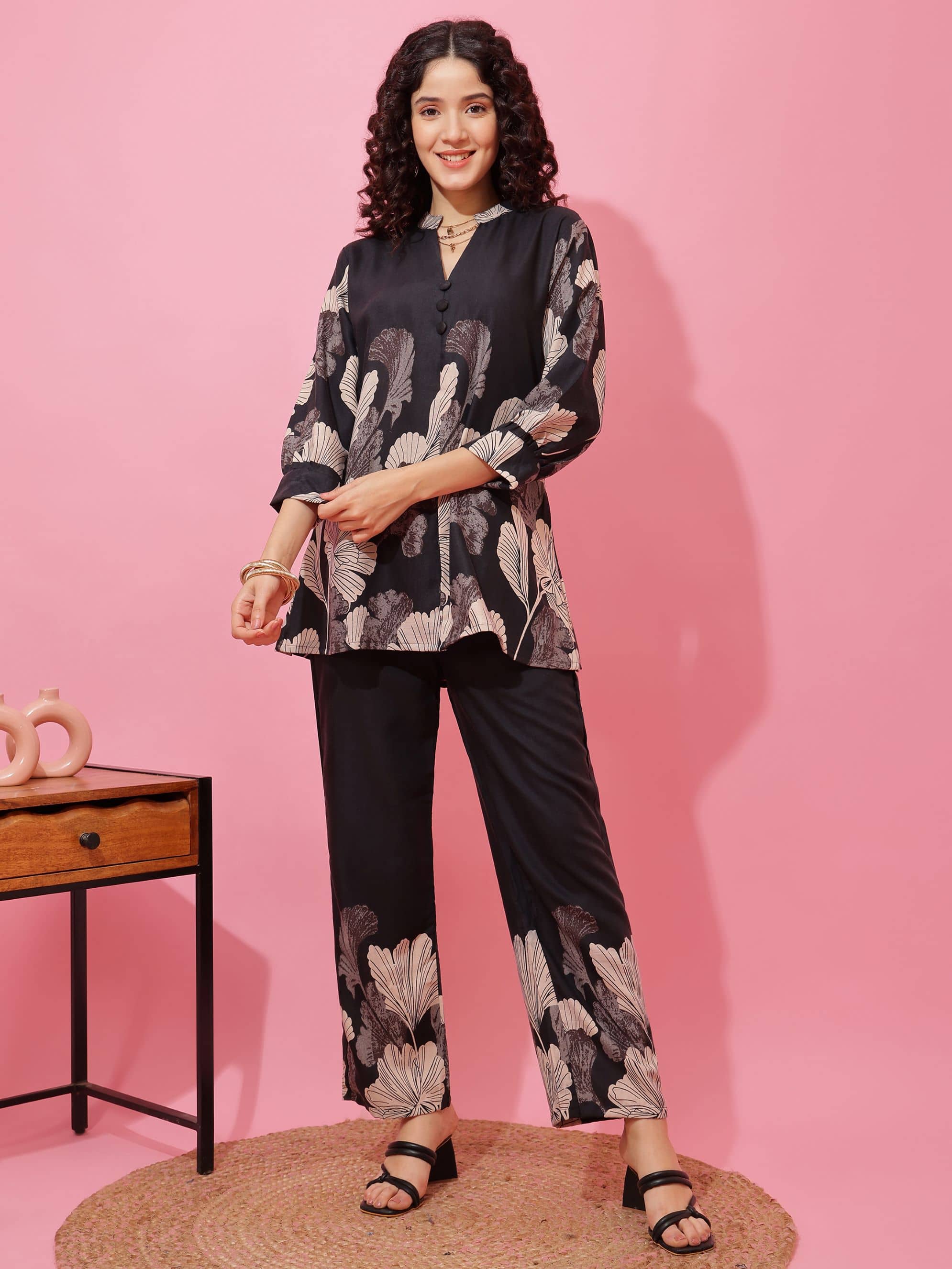 Sheetal associates Women Printed Top With Trousers Co-Ord Set ( Black )