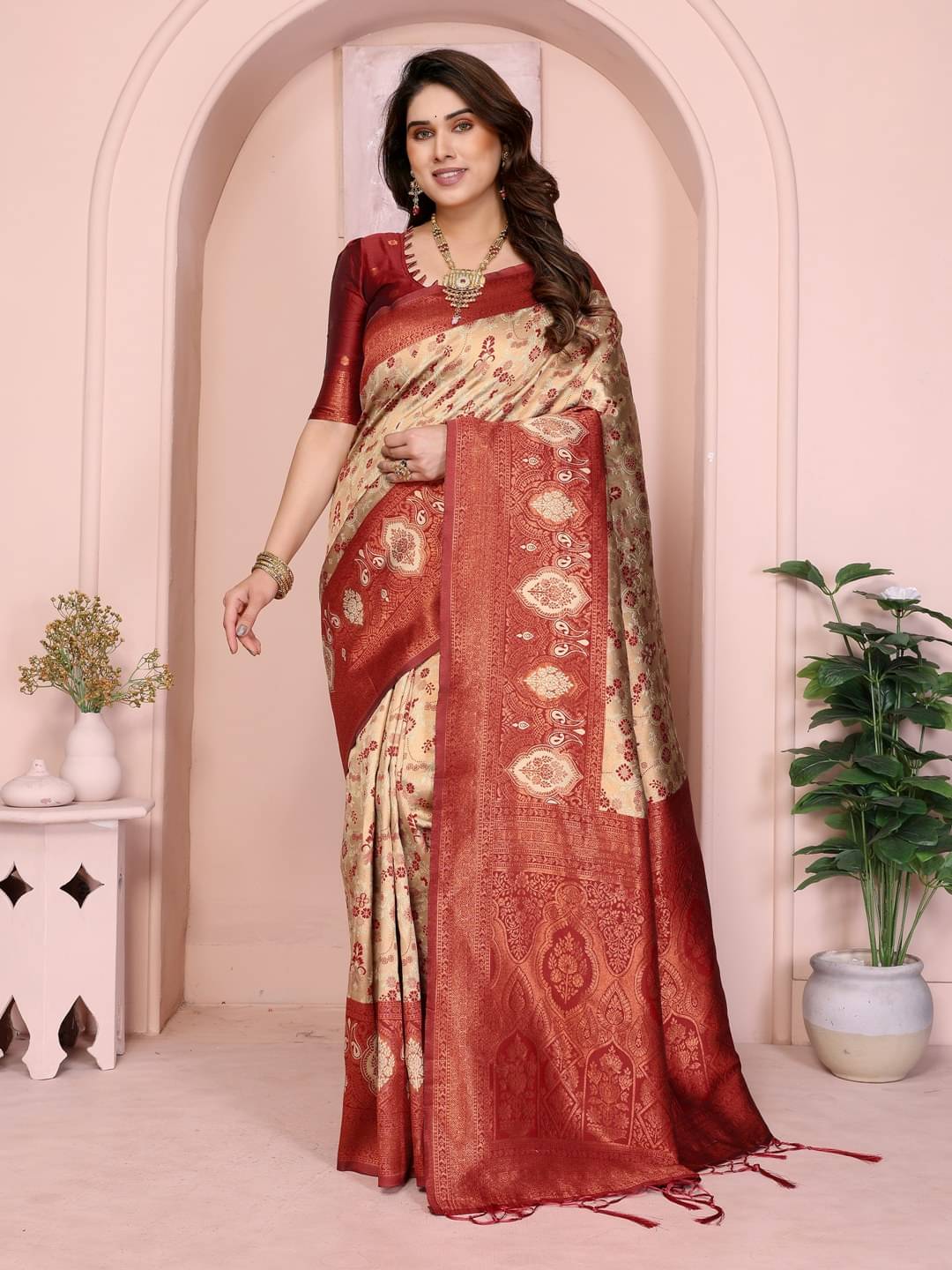 Vastukala Silk Woven Kanjeevaram Sarees With Unstitched Blouse Piece ( Cream ) Vastukala Silk Woven Kanjeevaram Sarees With Unstitched Blouse Piece ( Cream )