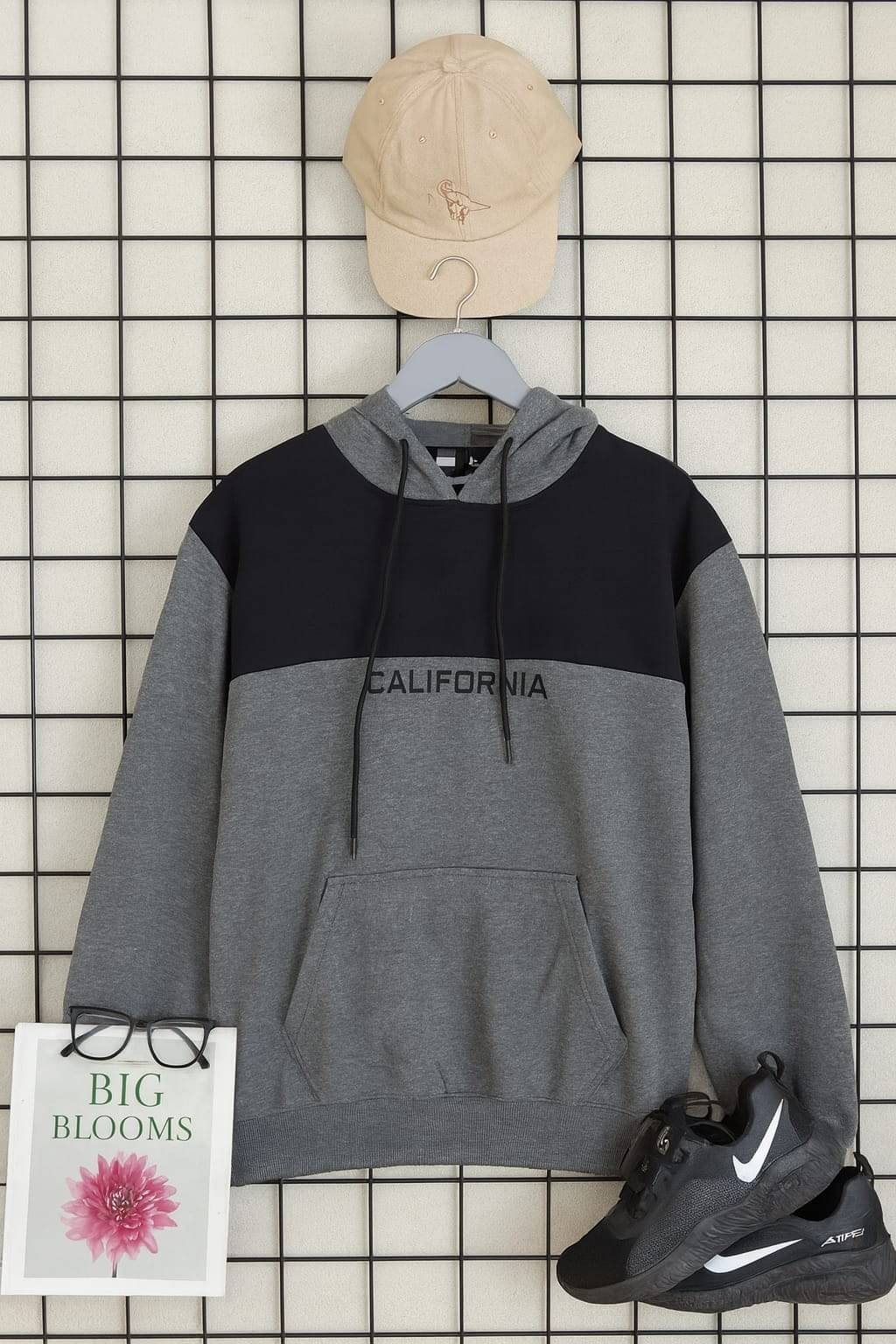     			AUSTIVO Cotton Blend Hooded Men's Sweatshirt - Charcoal ( Pack of 1 )