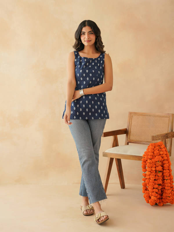 Goodhand Women Cotton Printed Straight Kurti ( Indigo )     			Goodhand Women Cotton Printed Straight Kurti ( Indigo )