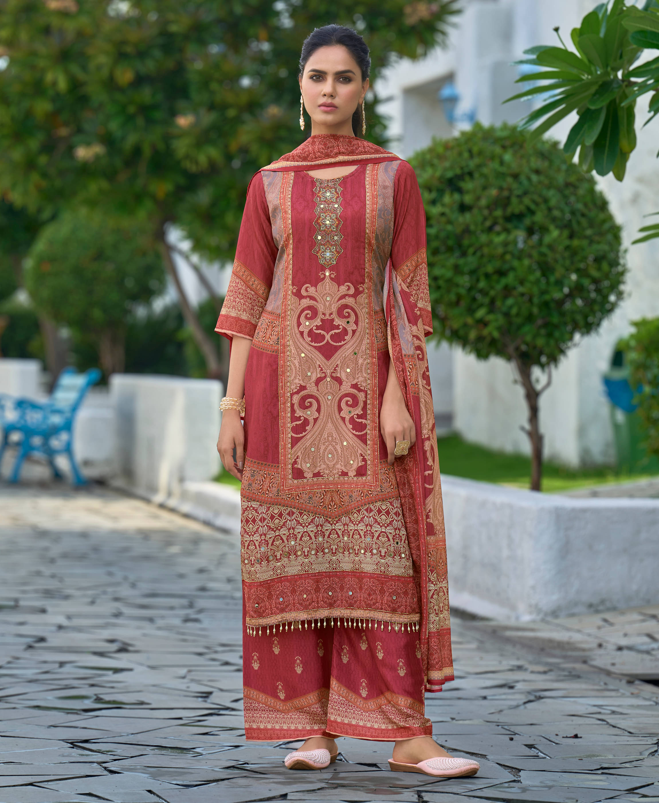     			MOJILAA Women Chiffon Printed Straight Kurti With Palazzo ( Maroon )
