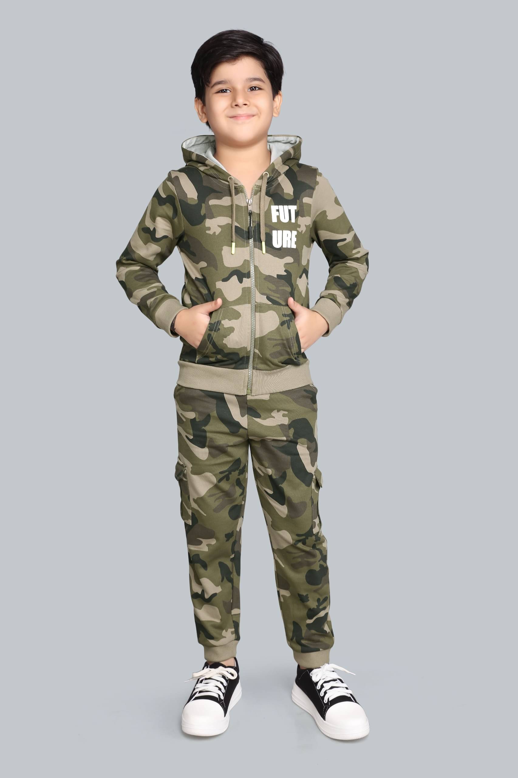     			PLUM TREE Pack of 1 Boys Cotton Sweatshirt & Trackpant Set ( Green )