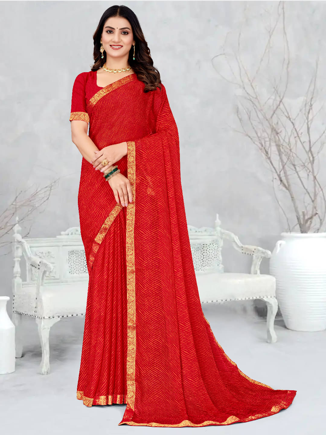     			Panbai sarees Chiffon Solid Regular Saree Without Blouse Piece ( Red )